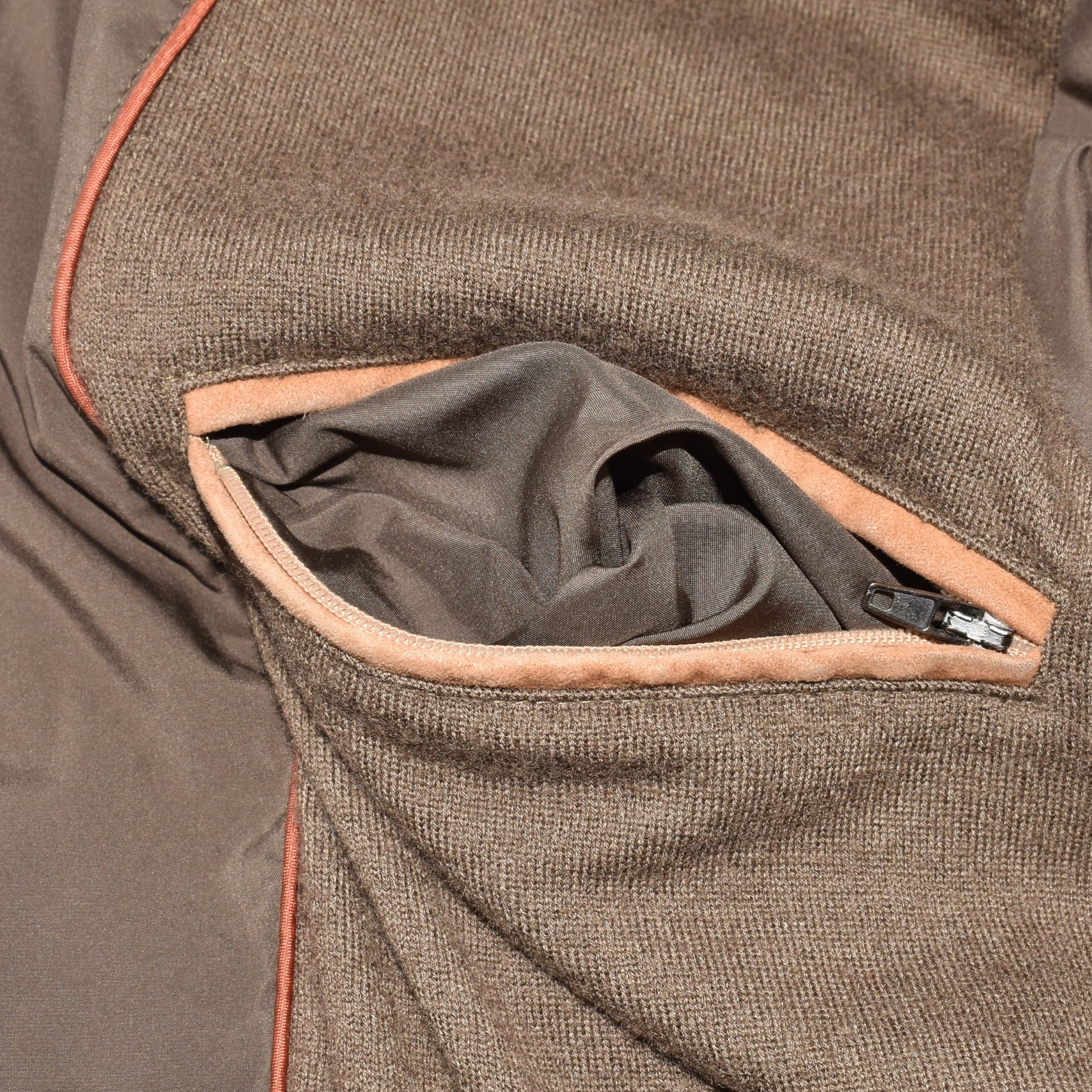 Brown "Windmate Traveller" made of Polyester/Cashmere (EU 54)