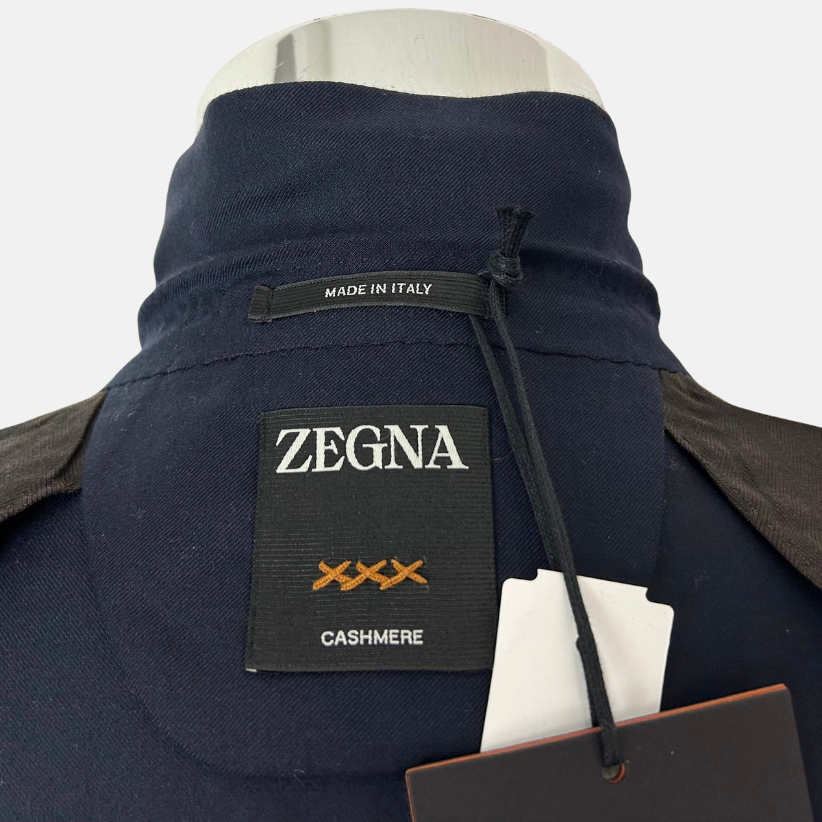 Navy Blue Blazer made of Cashmere (EU 48)