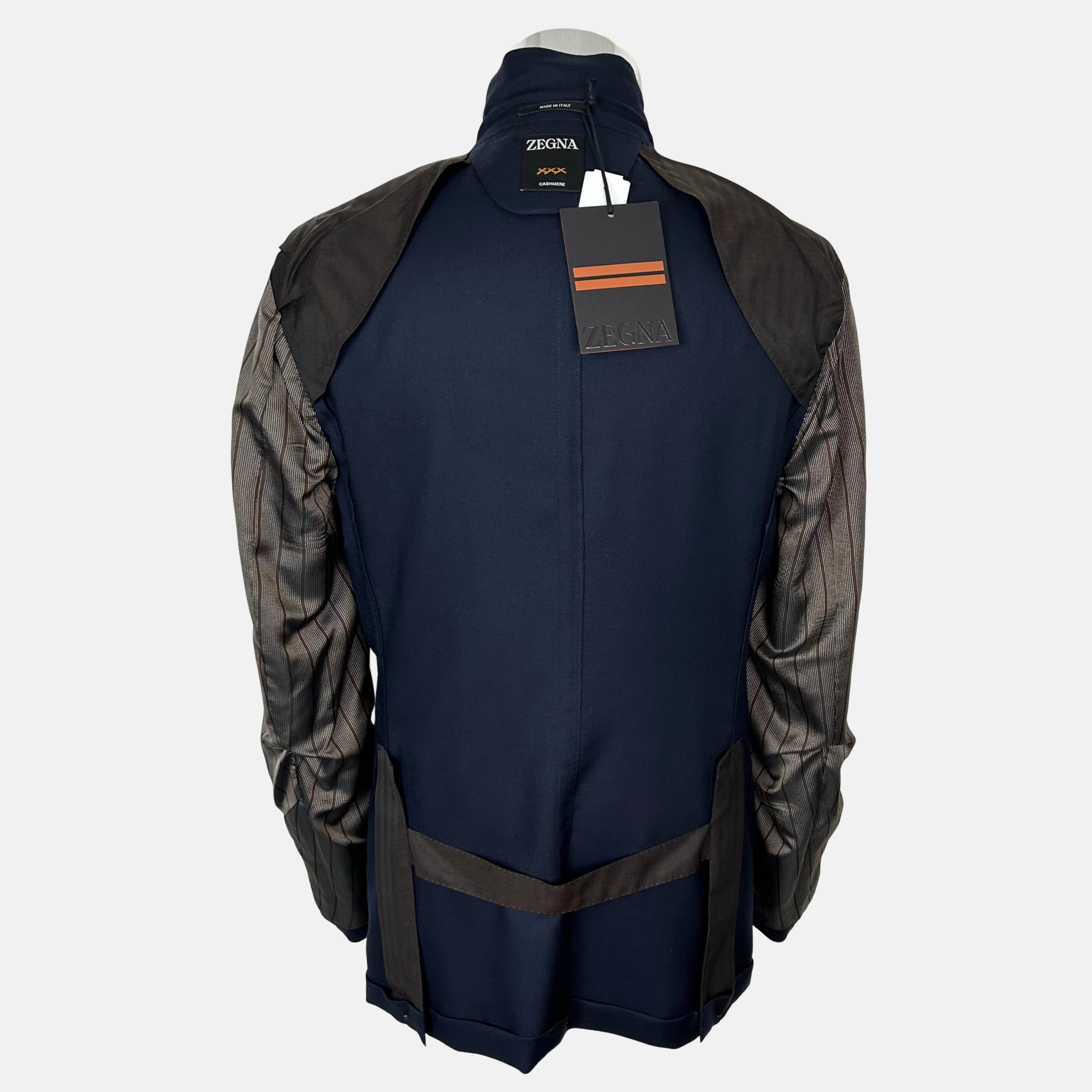 Navy Blue Blazer made of Cashmere (EU 48)