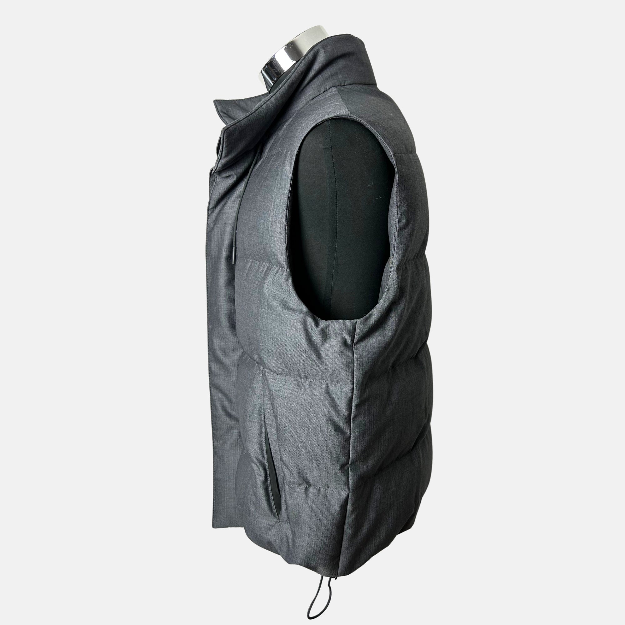 Anthracite Down Vest made of Wool/Silk (EU 48)