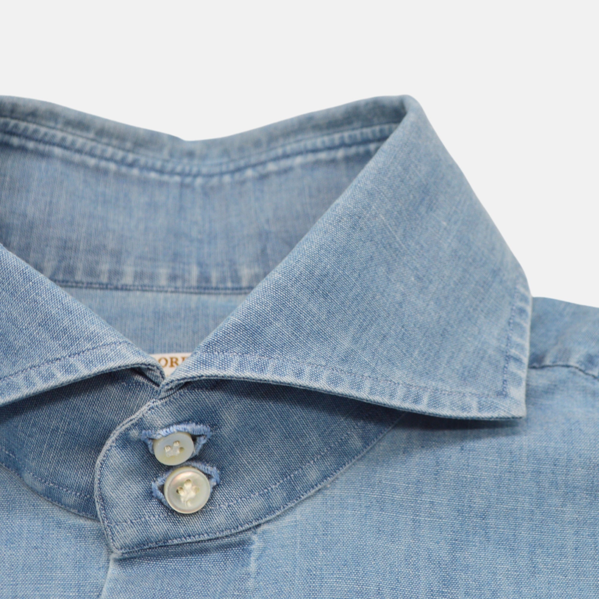 Blue Denim Shirt made of Cotton (38)