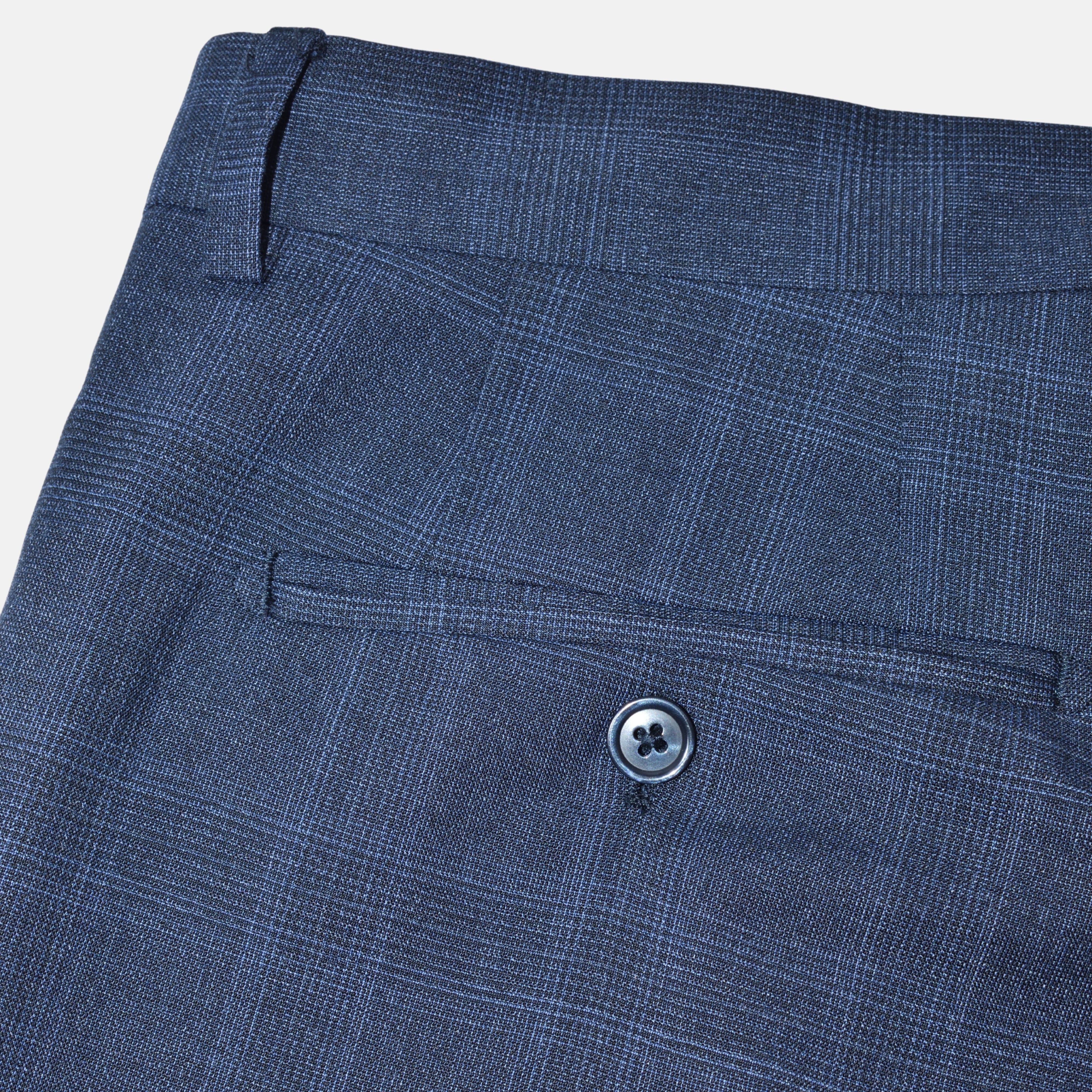Blue Checkered Suit made of Polyester/Wool (EU 50)
