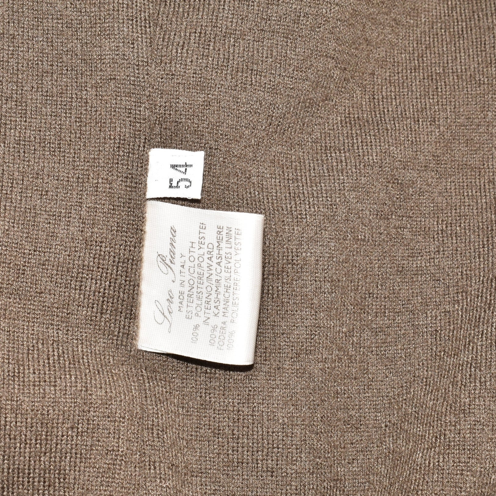 Brown "Windmate Traveller" made of Polyester/Cashmere (EU 54)