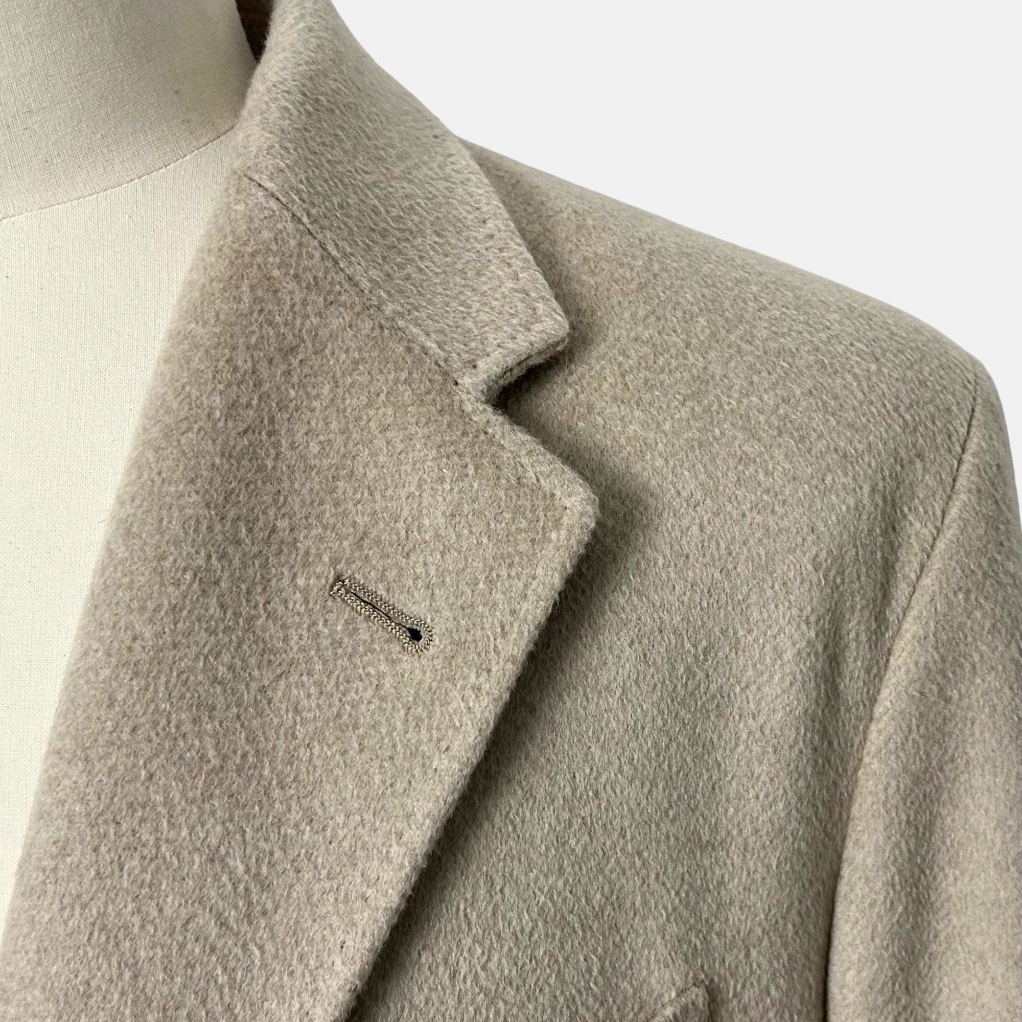 Sand Coat made of Cashmere/Castorino (EU 58)