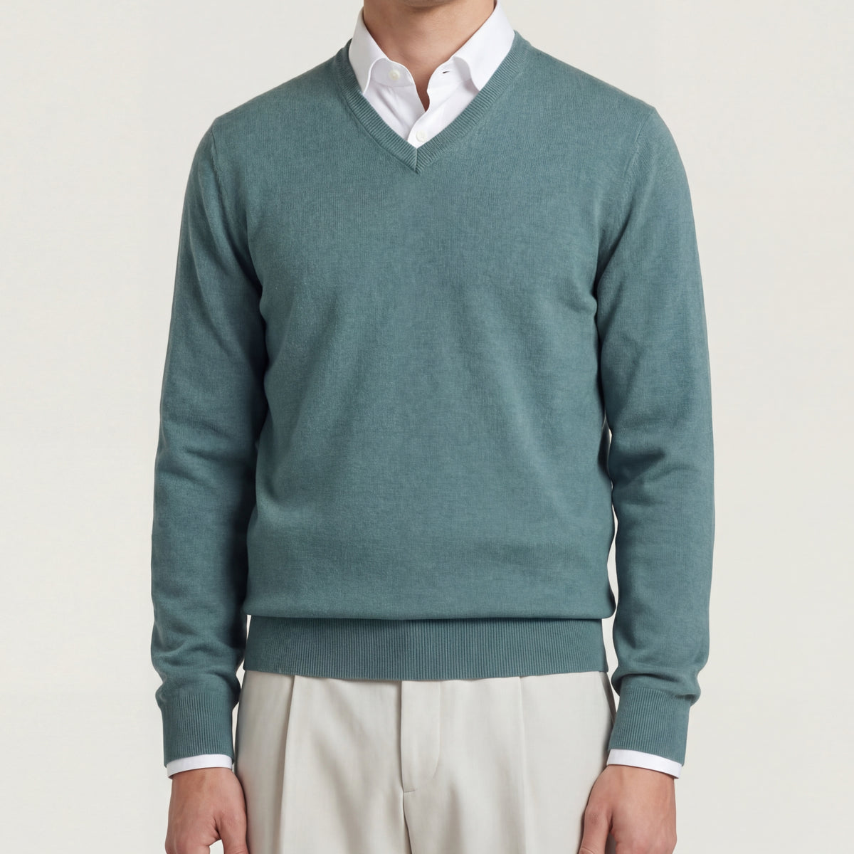 Green V-Neck Knit Cashmere Sweater (EU 52)