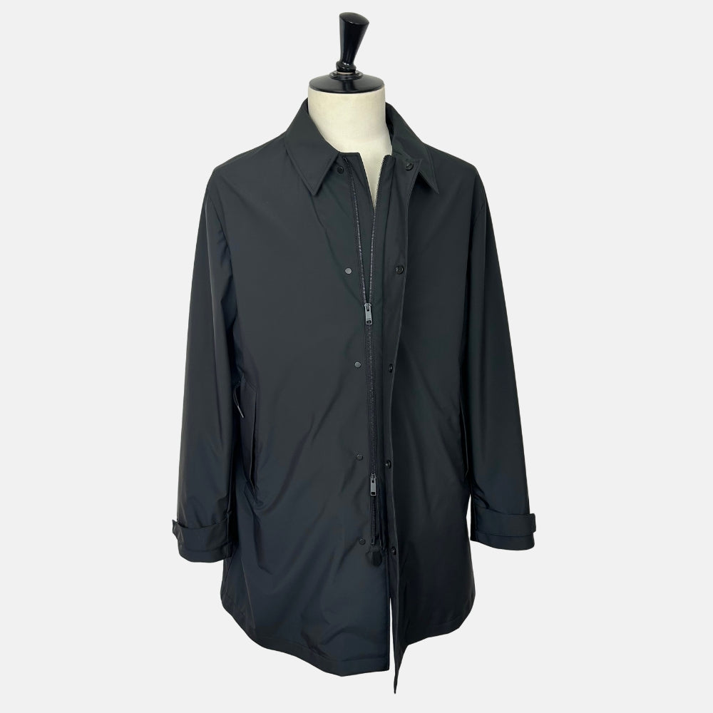 Black Raincoat made of Poyester (EU 54)
