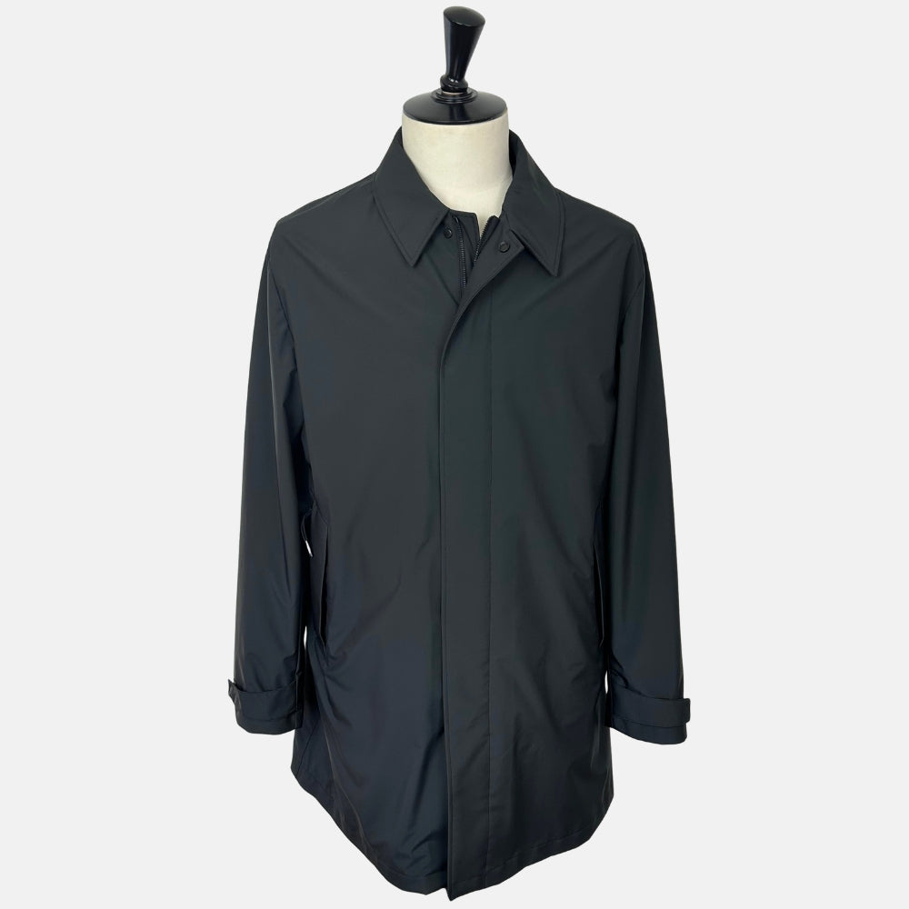 Black Raincoat made of Poyester (EU 54)