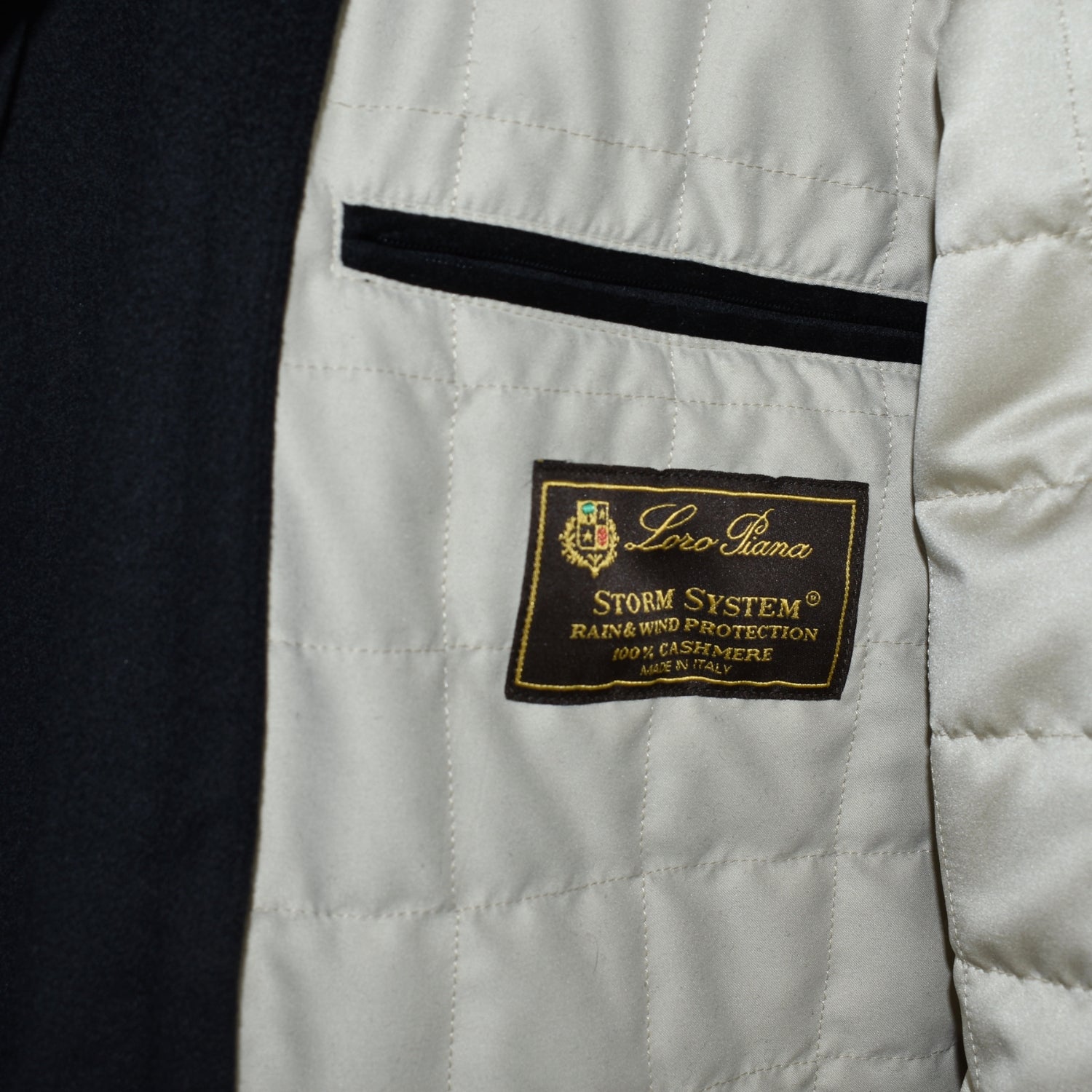 Black Beaver Lined "Storm System" Parka made of Cashmere (L)