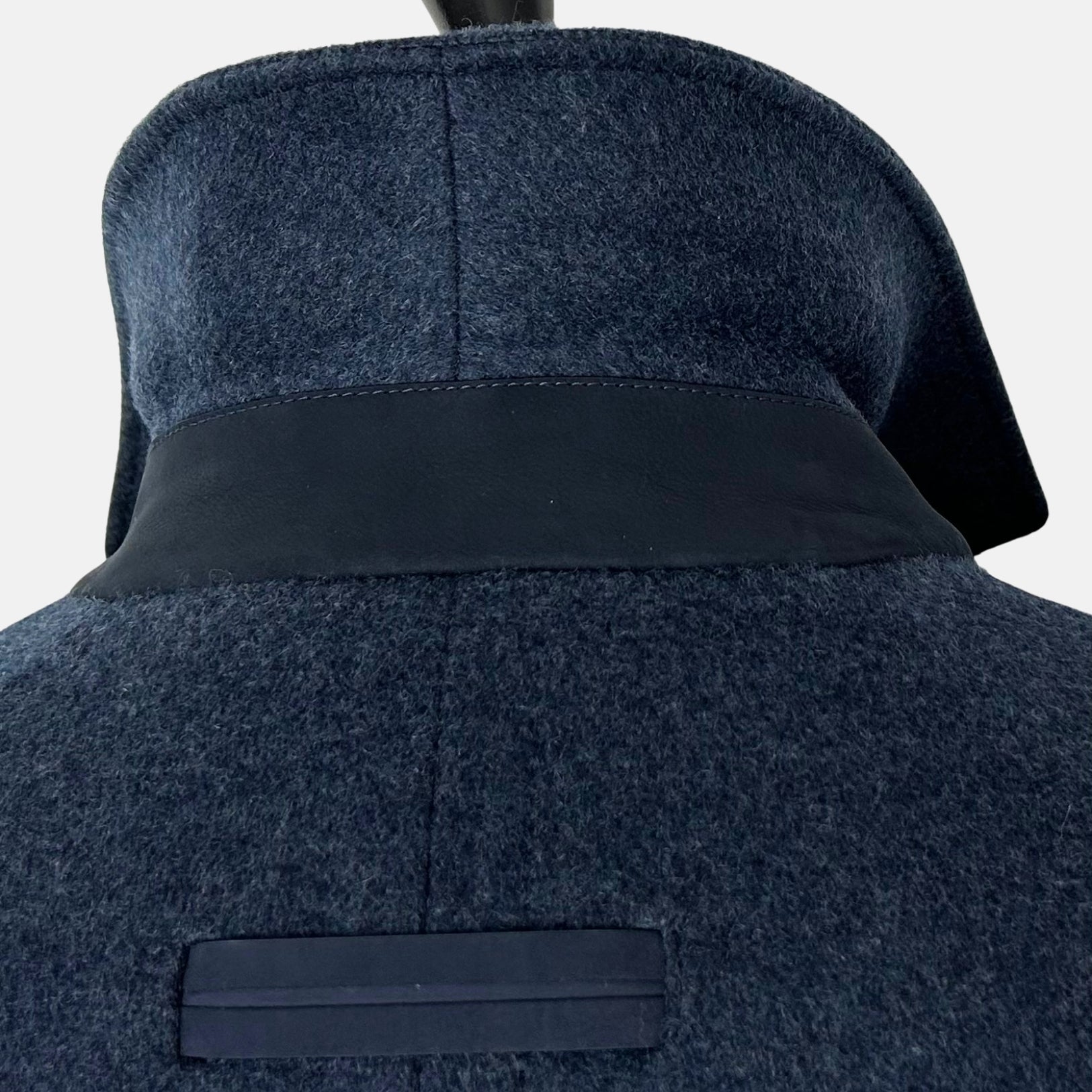 Blue Coat made of Cashmere/Leather Details (EU 48)