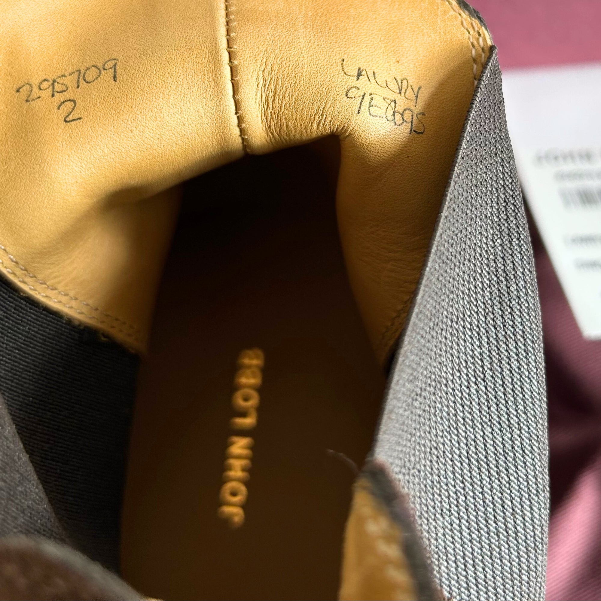 Brown Chelsea Boots made of Suede (EU 43)
