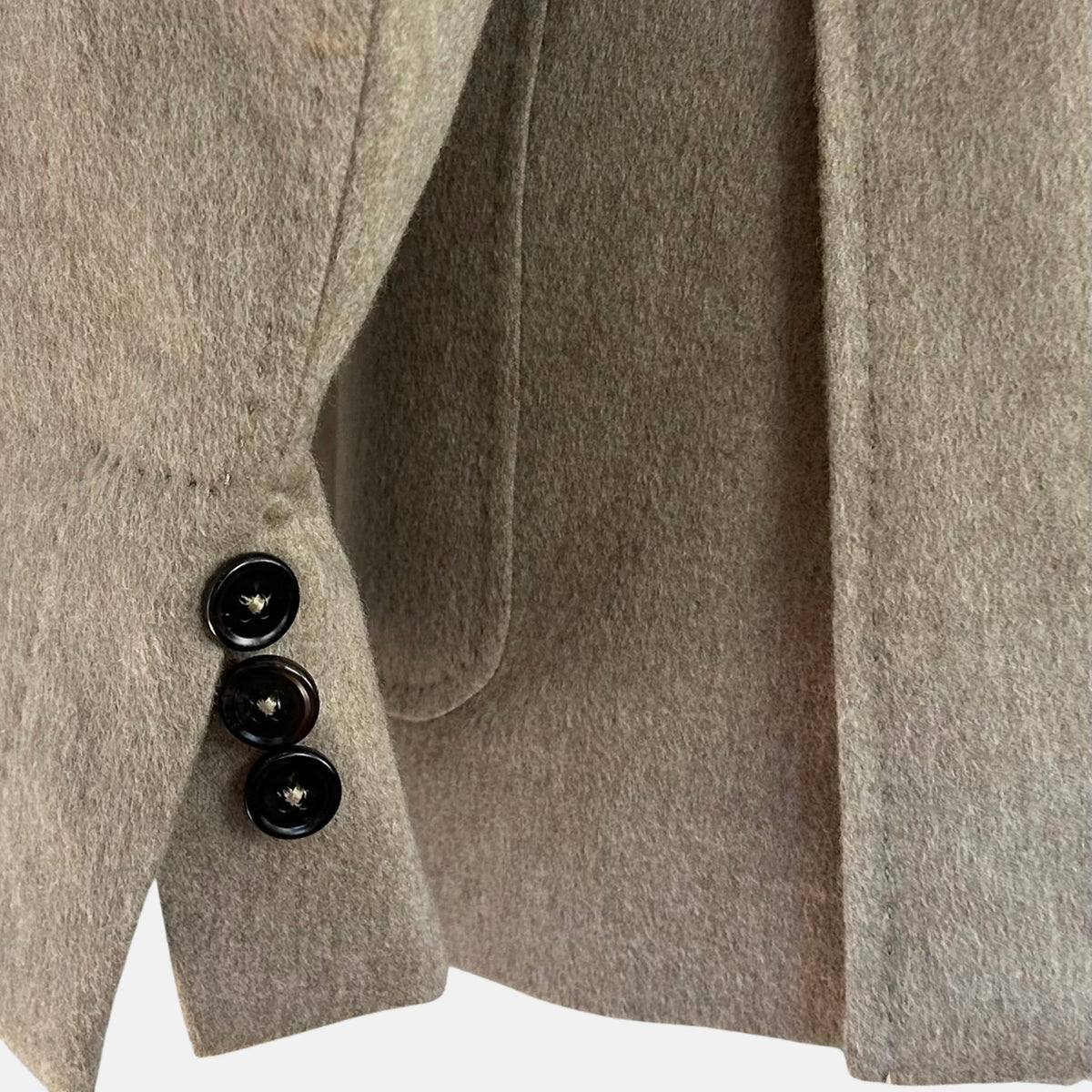 Zegna Sand Oasi Cashmere Jacket with Removable Vest (EU 52) – pre-owned | Sanpetuna