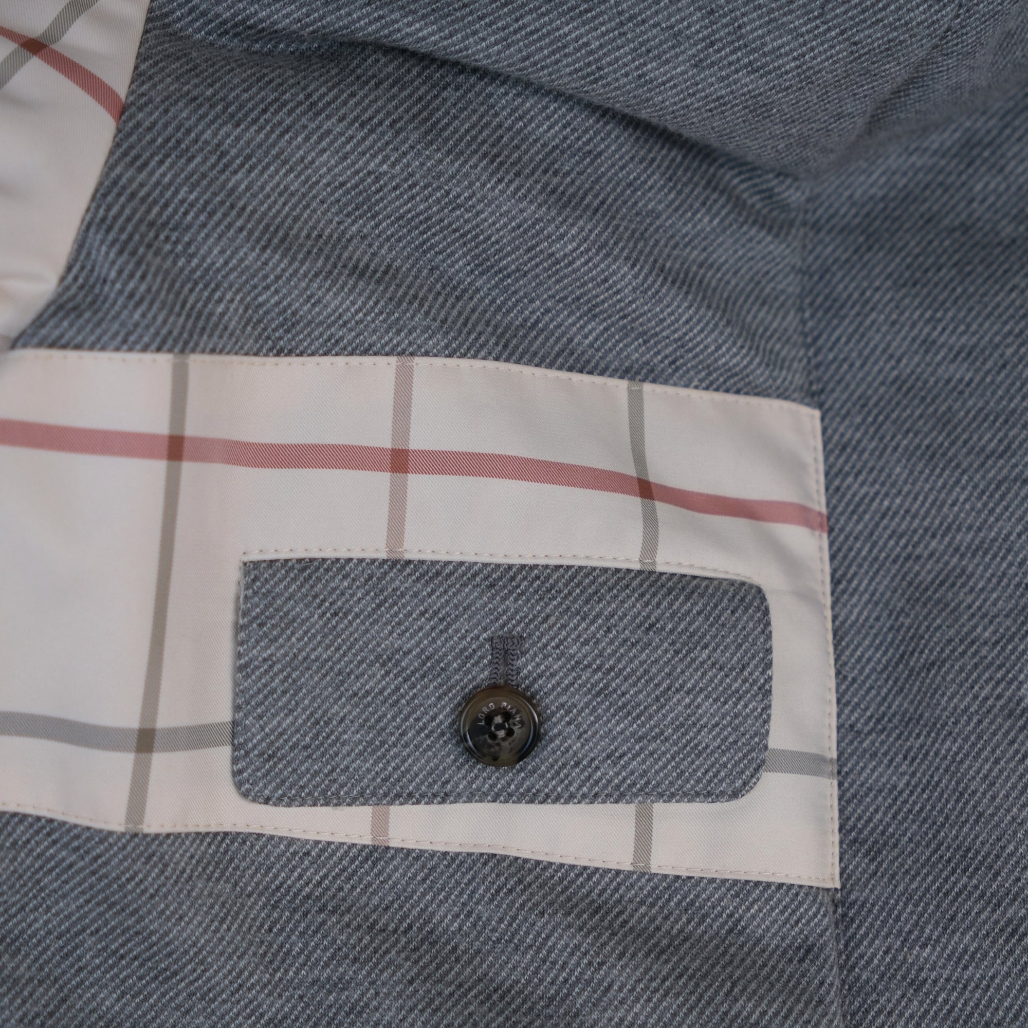 Taupe Down Jacket made of Nylon (XL)