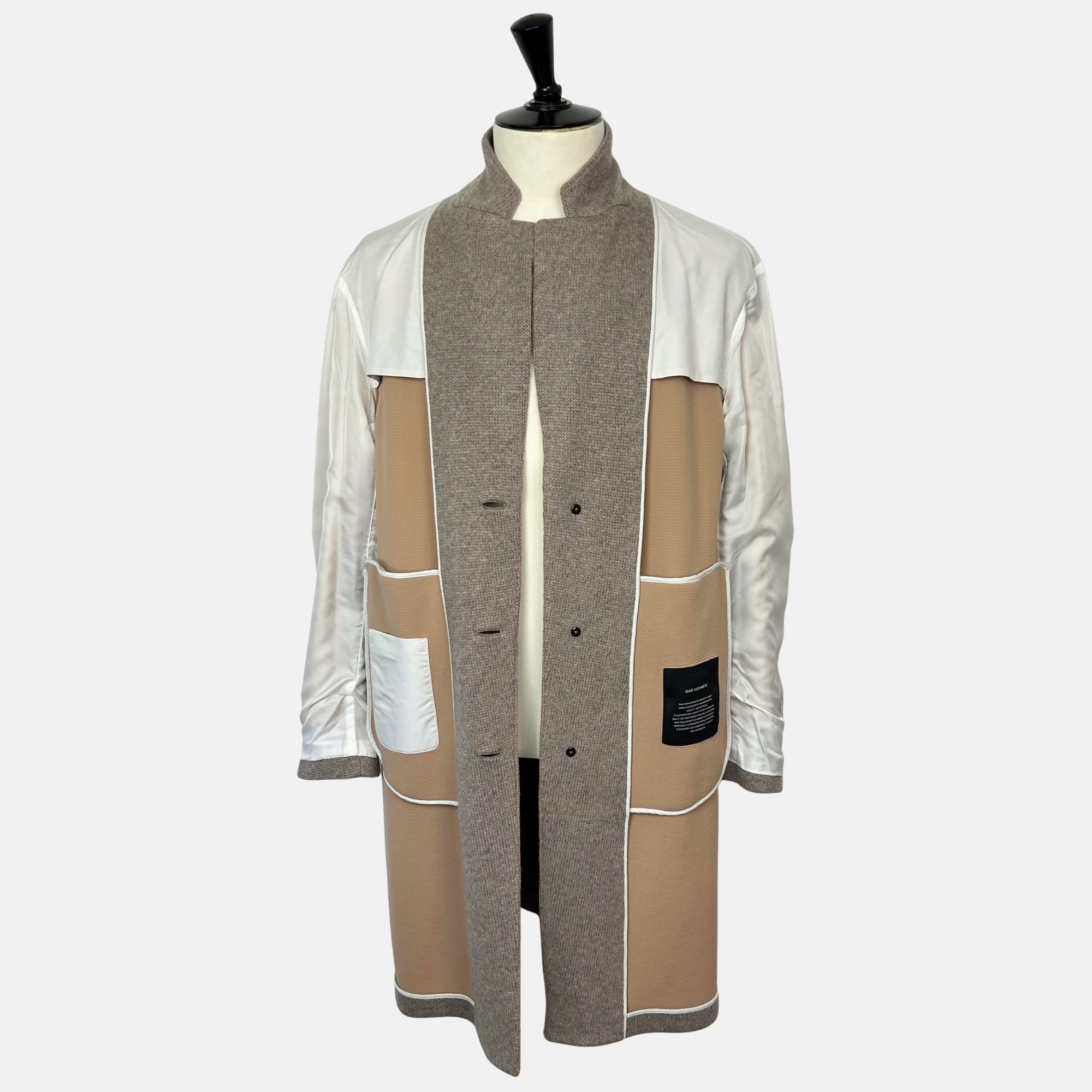 Gray-Beige  Coat made of Cashmere (EU 50)