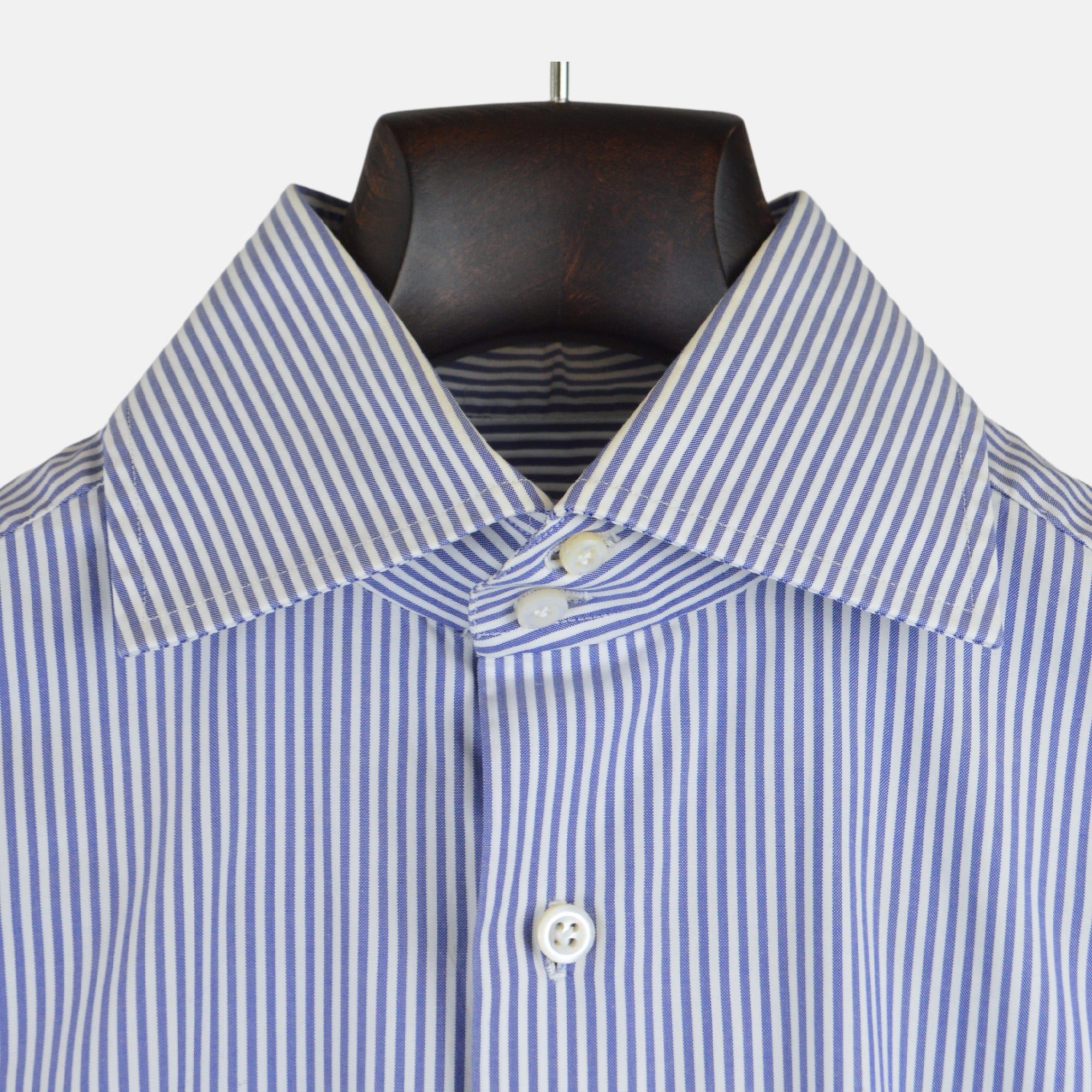 Blue/White Stripe Shirt made of Cotton (38)