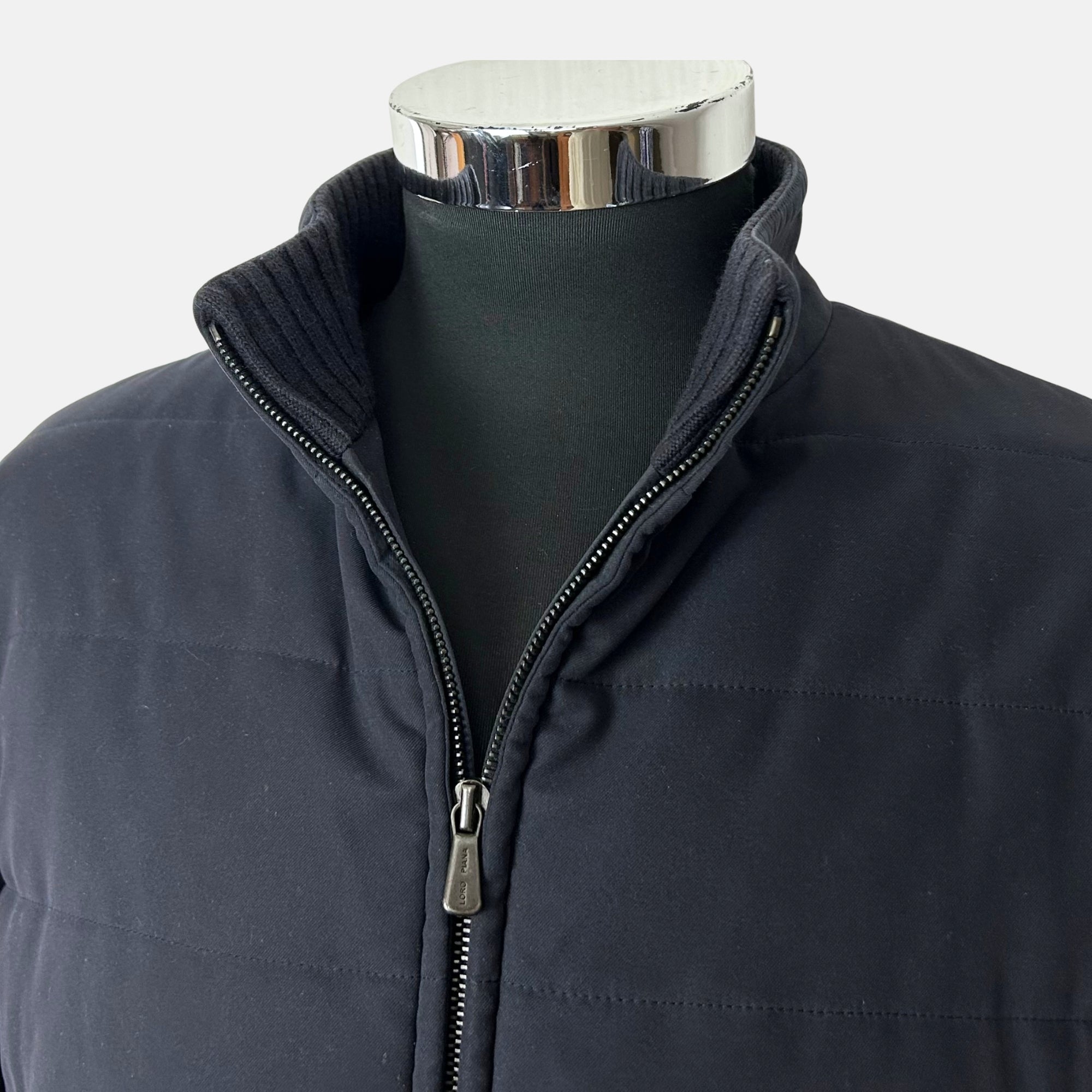 Navy Bomber Jacket made of  Polyester/Nylon (L)