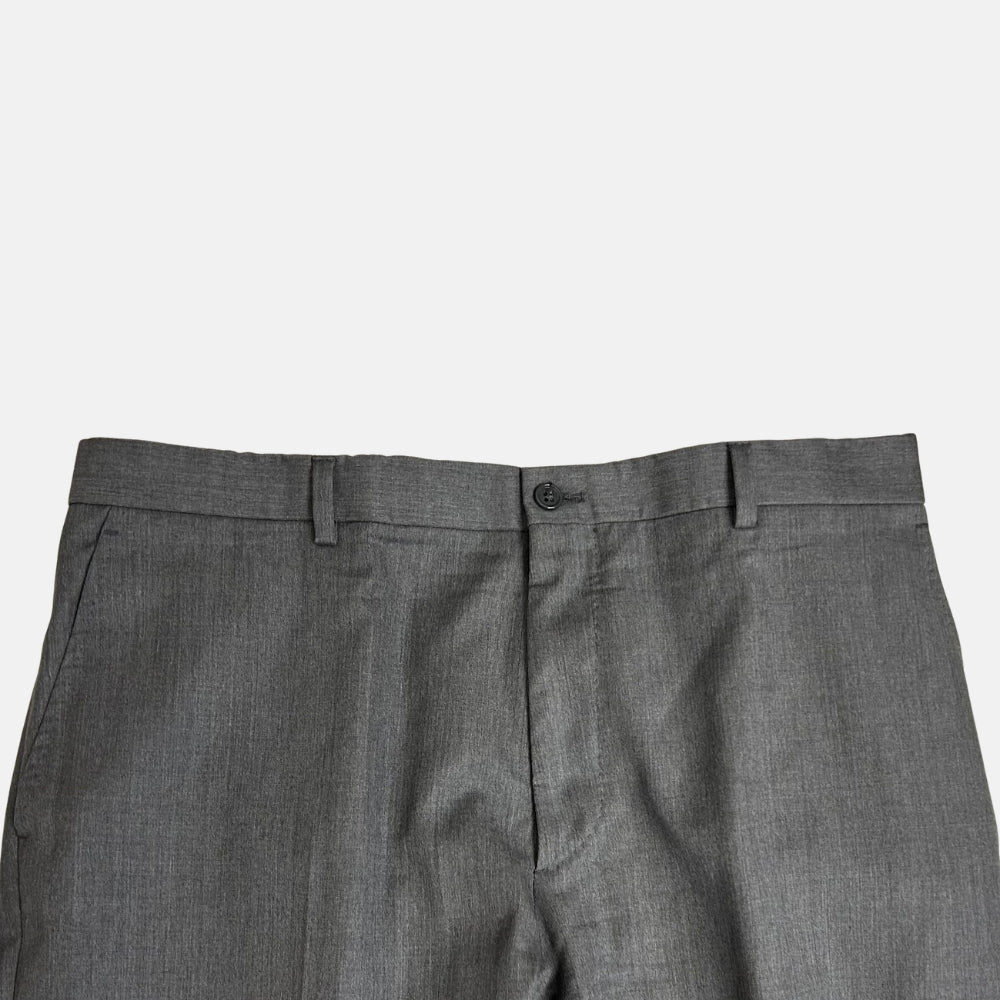 Gray Suit made of Wool (EU 52)