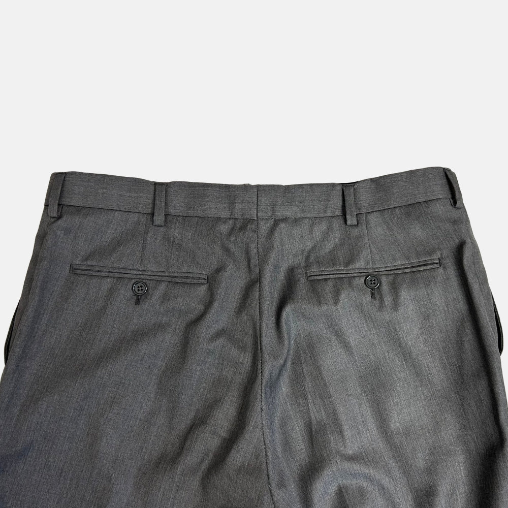Gray Suit made of Wool (EU 52)