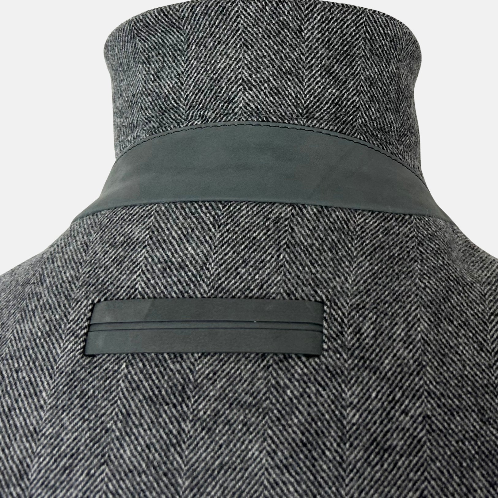 Grey Herringbone Jacket made of Wool/Leather Details (EU 48)