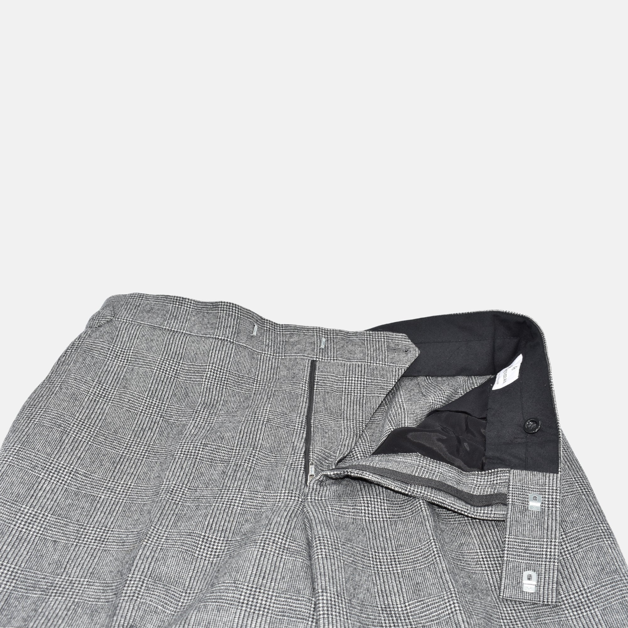 Black-White Checkered Suit made of Wool (EU 50)