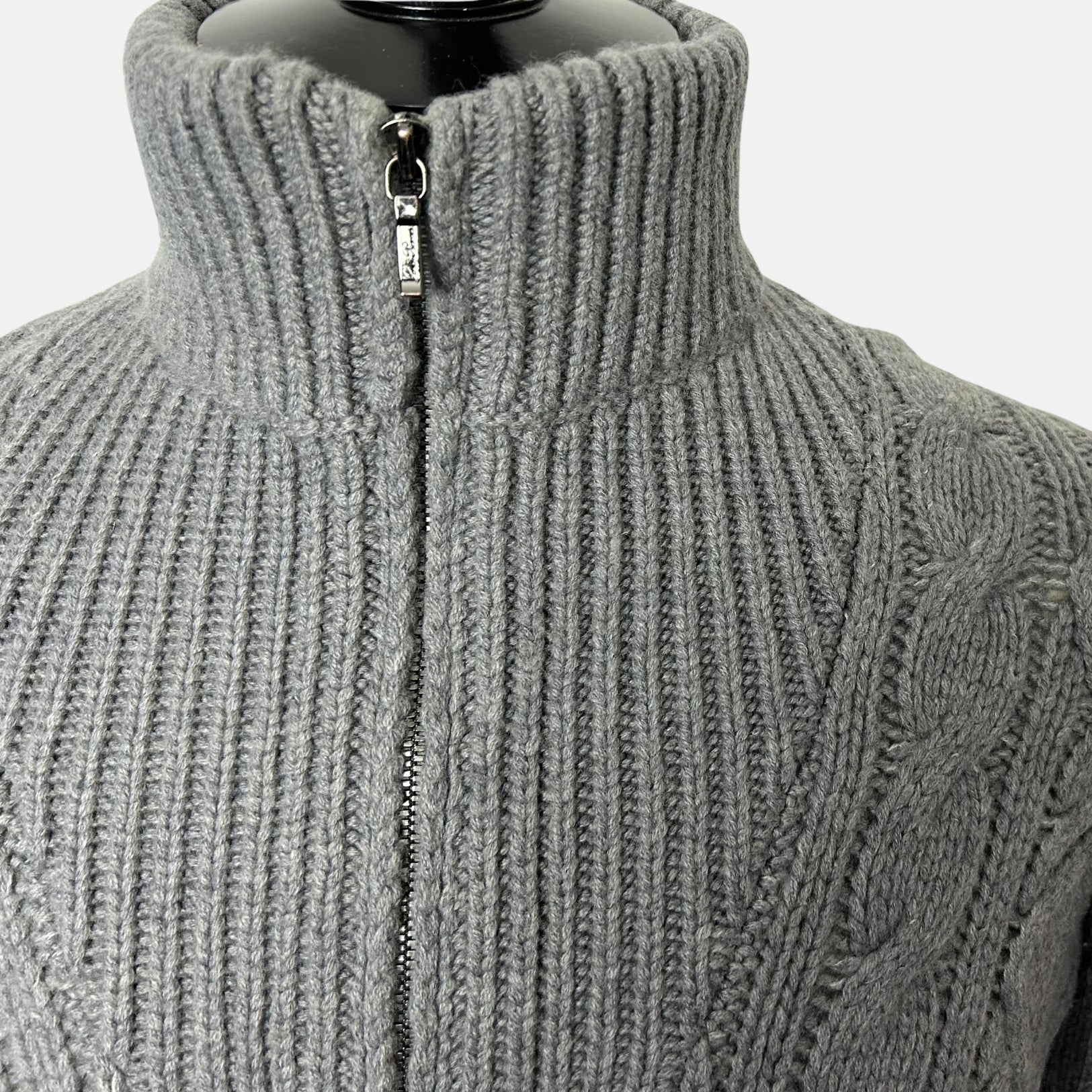 Grey Cardigan made of Baby Cashmere (EU 48)