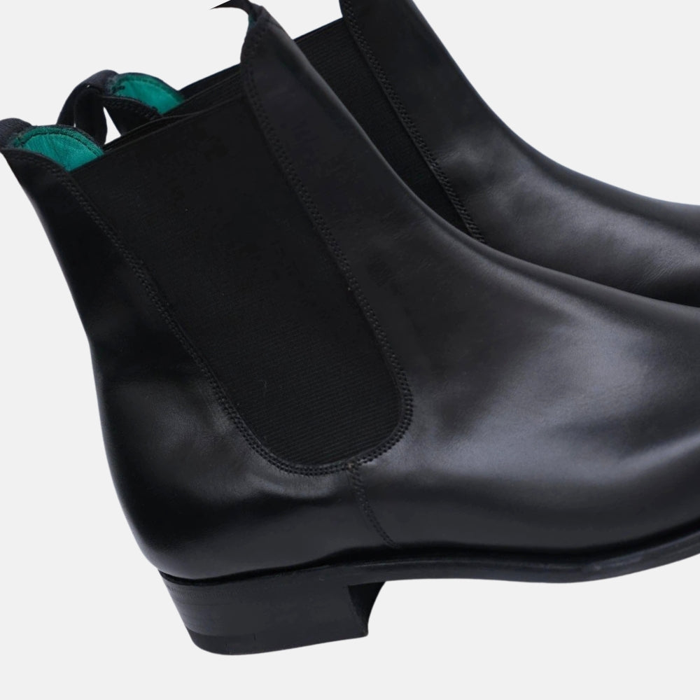 Black Chelsea Boots made of Leather (EU 40)