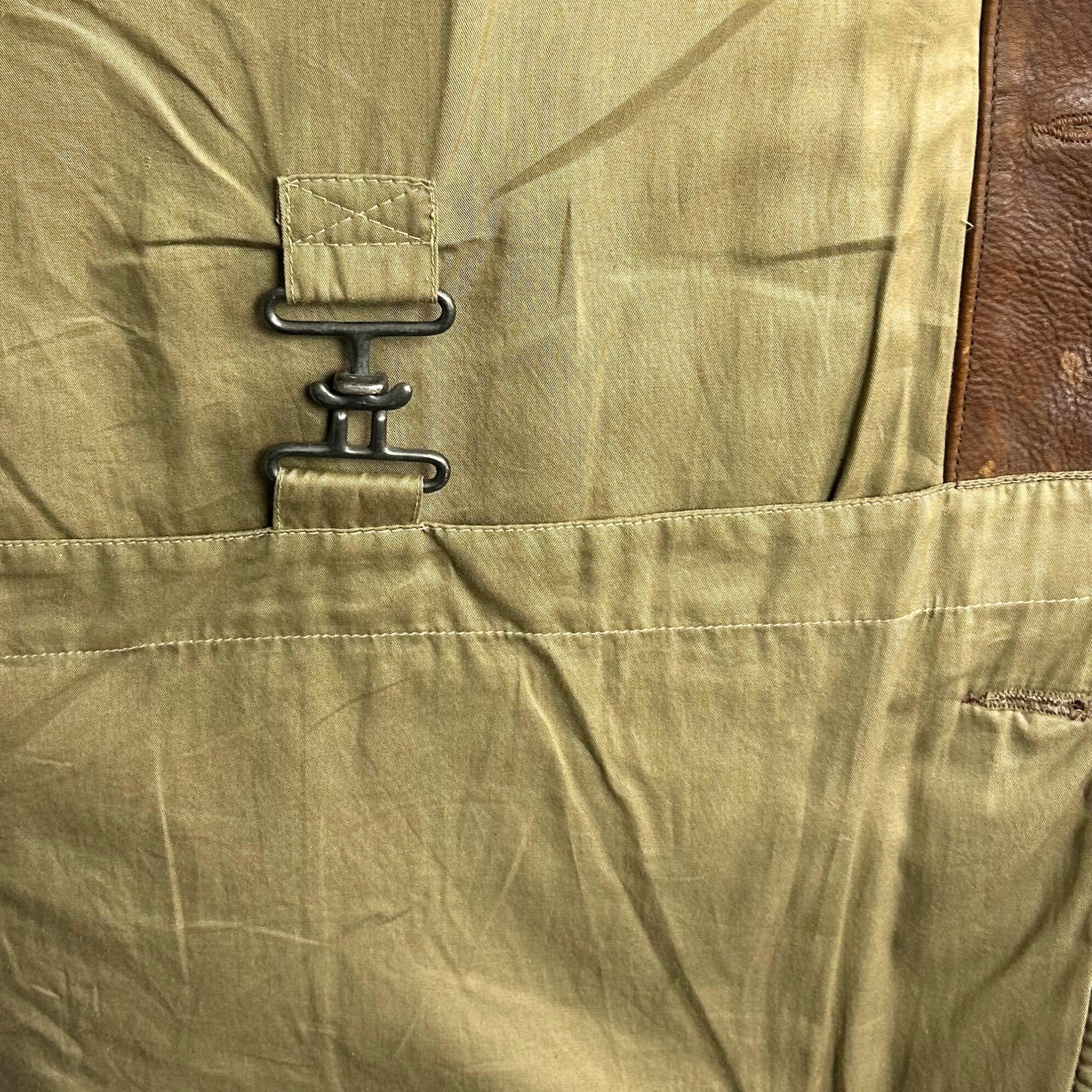 Brown Vest made of  Leather (XL)