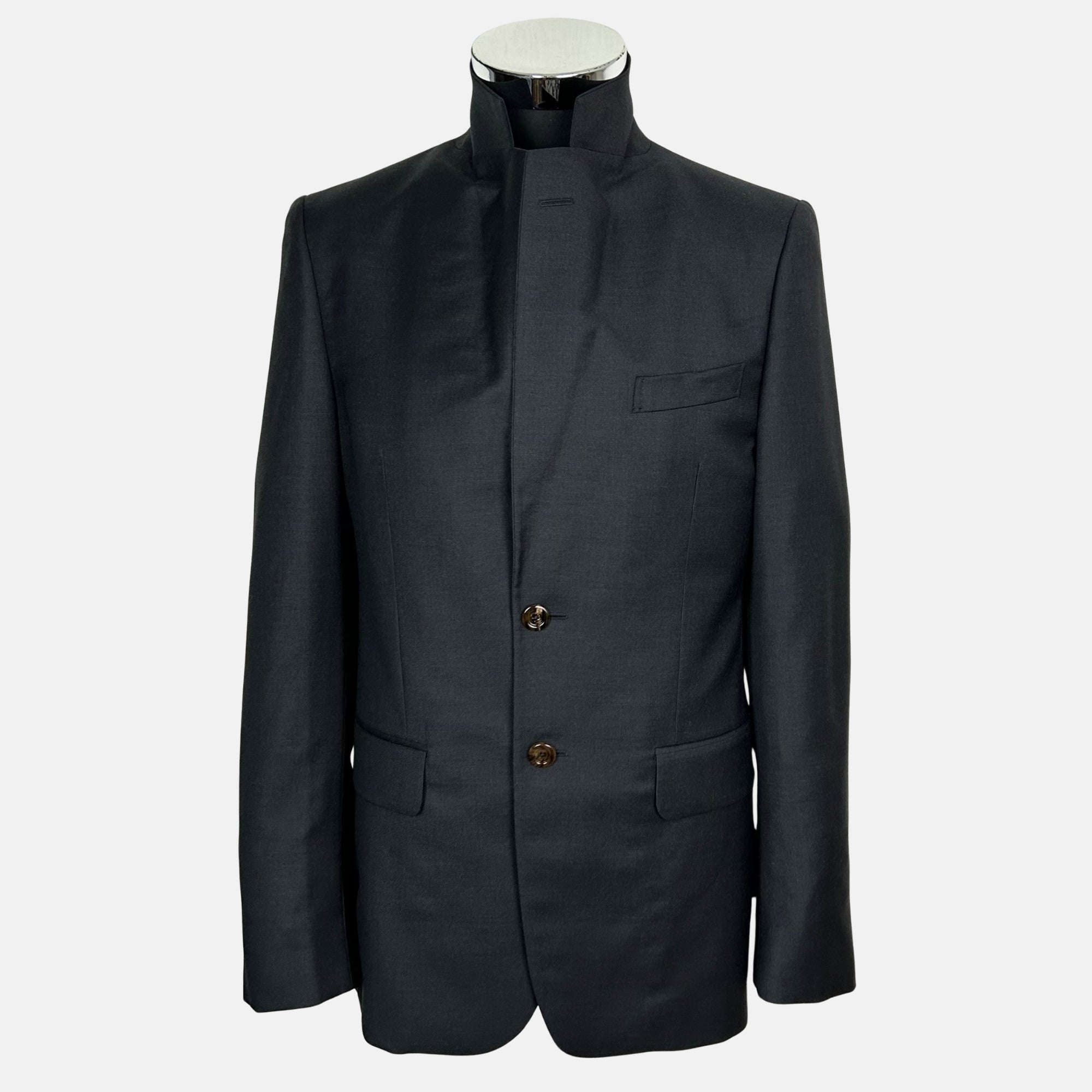 Dark Gray Suit made of Wool (EU 44)