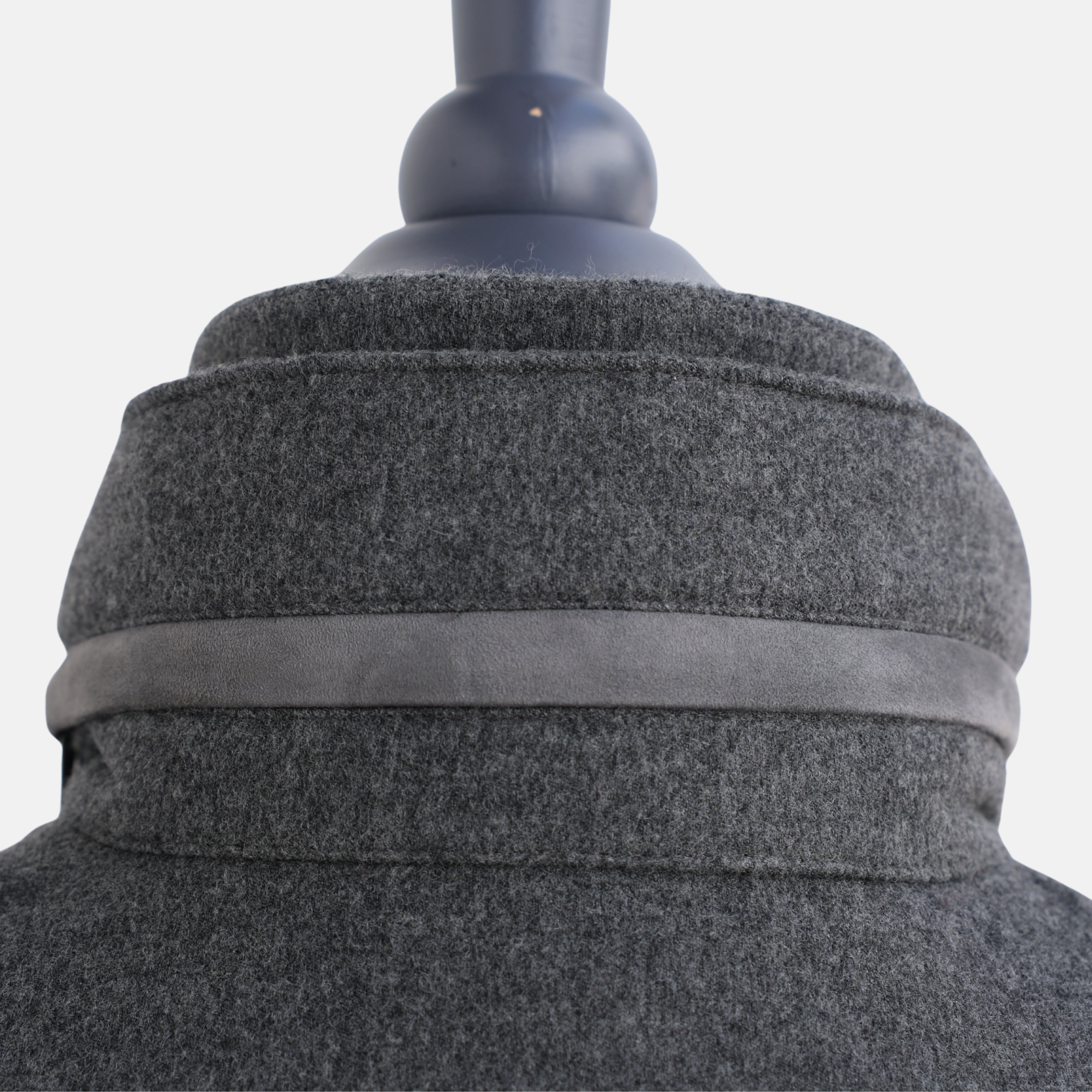 Gray Down/Storm System Jacket made of Virgin Wool/Cashmere/Suede Details (EU 52)