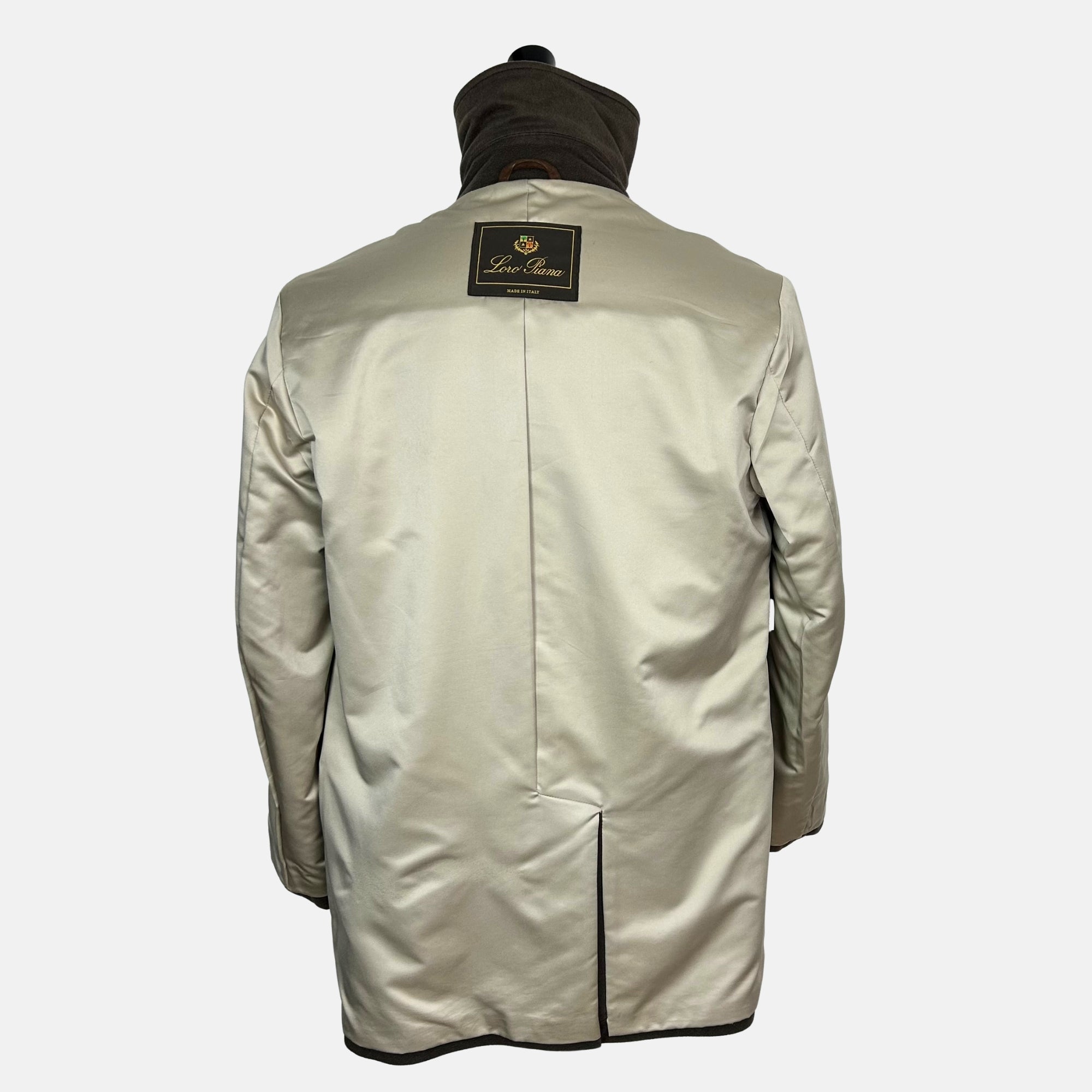 Khaki Peacoat made if Cashmere (EU 50)