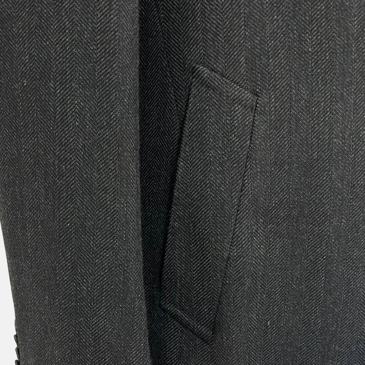 Caruso Anthracite Herringbone Coat made of Wool (EU 48) – pre-owned | Sanpetuna