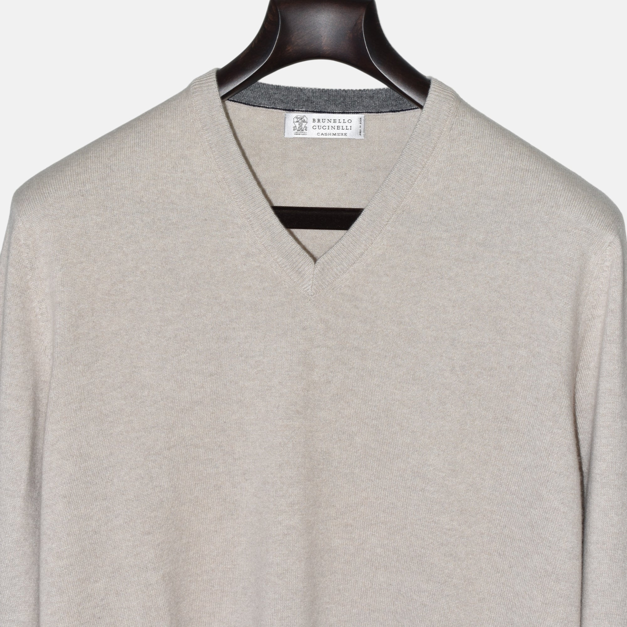 Beige V-Neck Cashmere Sweater (EU 56)