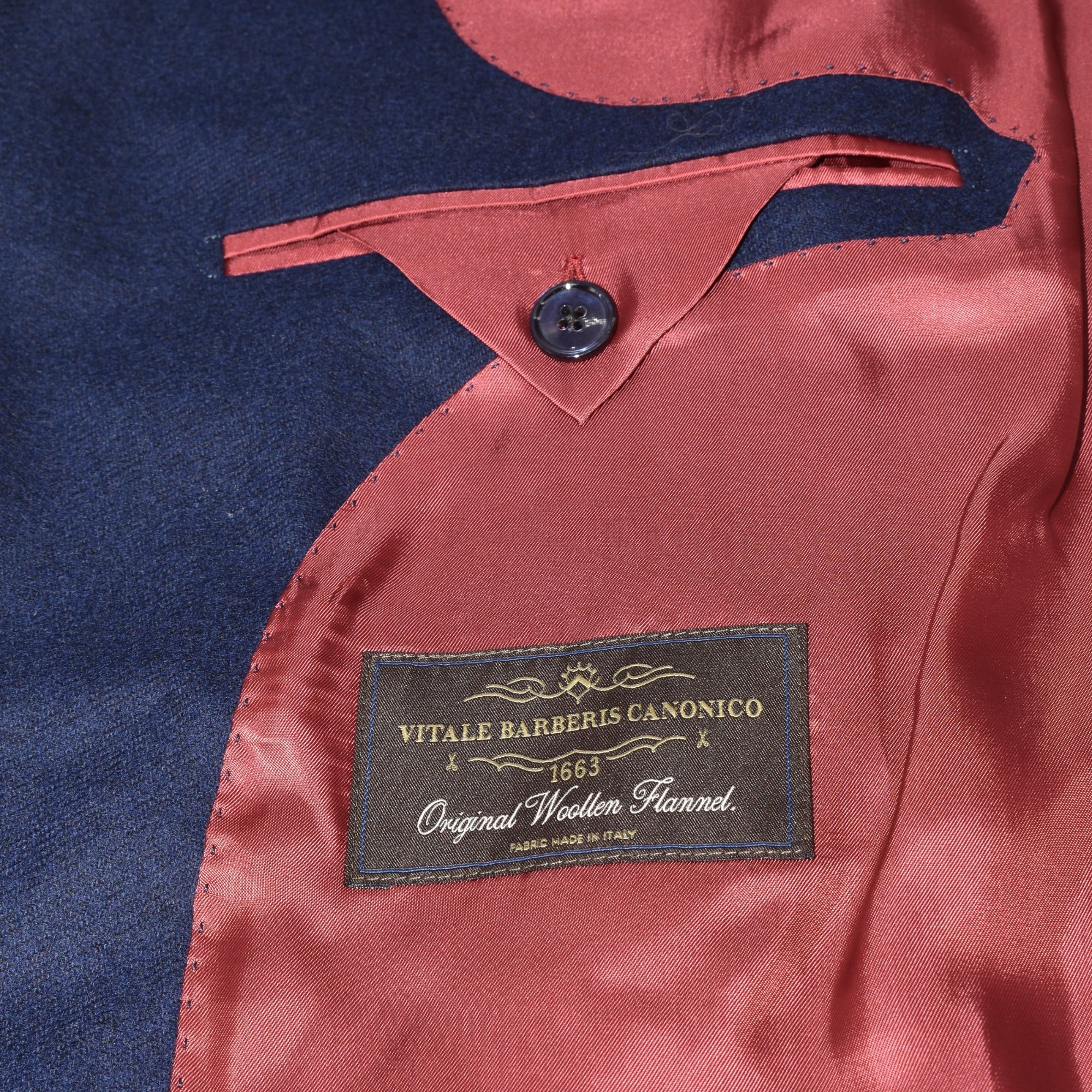 Navy Double Breasted Suit made of Wool (EU 52L)