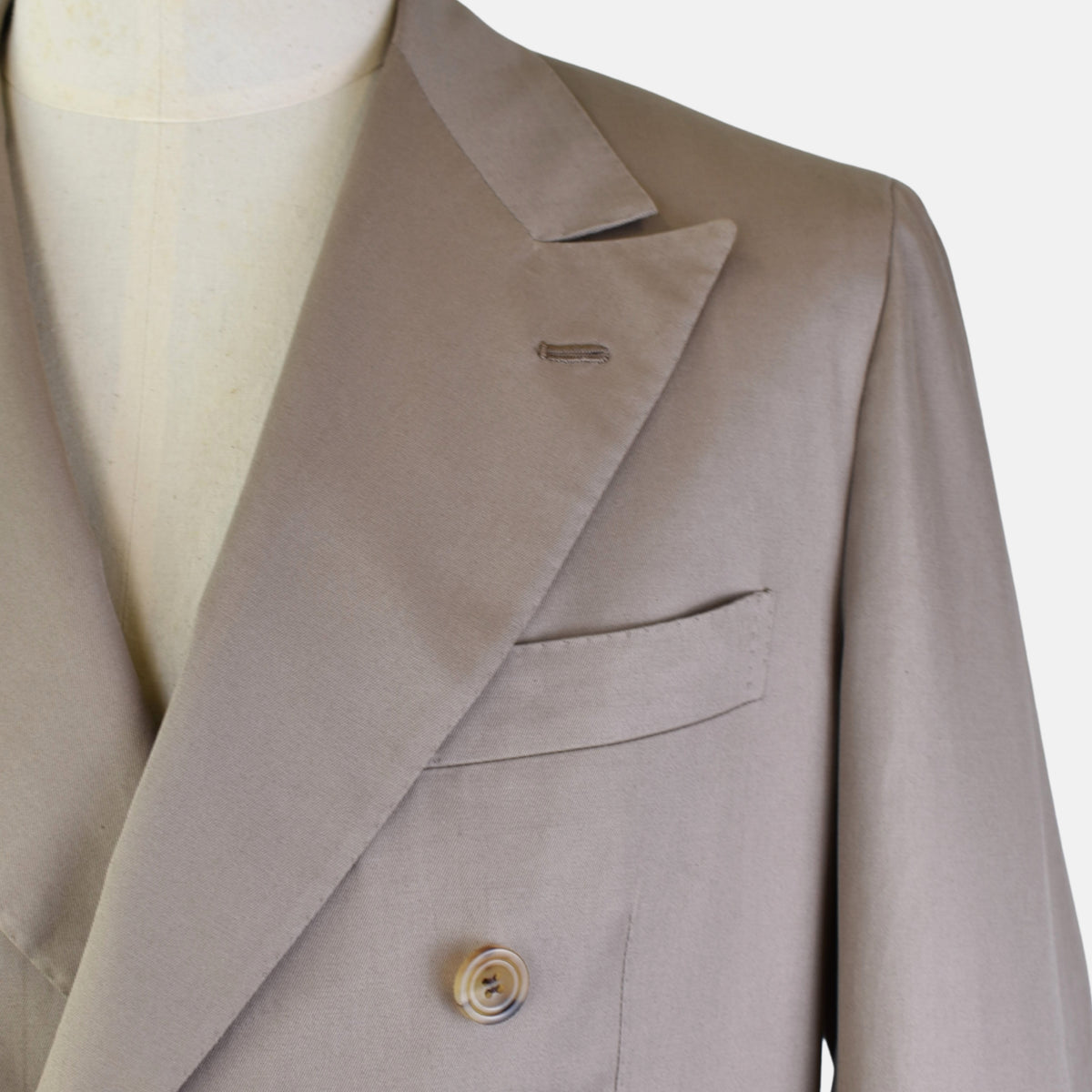 Beige Double Breasted Suit made of Cotton (EU 46, EU 48, EU 50, EU 52)