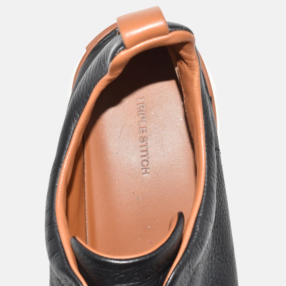 Black Leather Sneakers "Triple Stich" (EU 44)