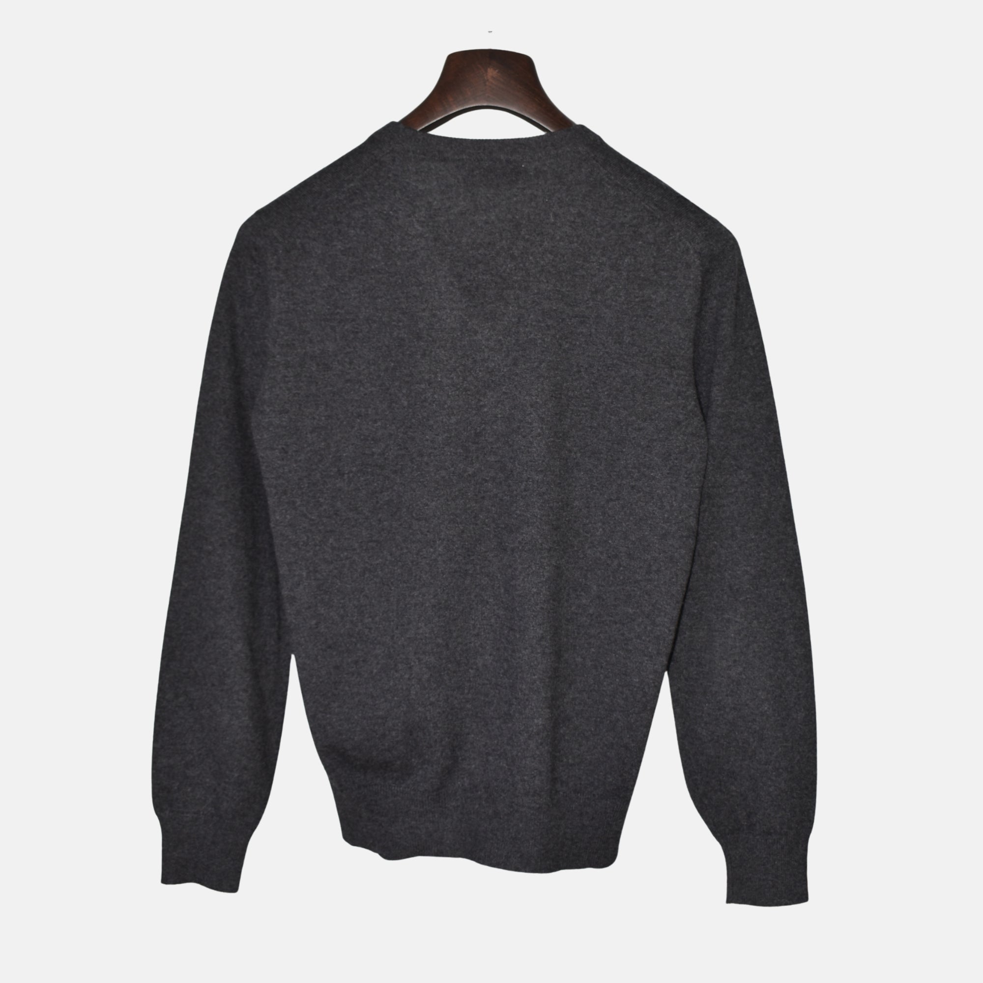 Grey V-Neck Cashmere Sweater (EU 46)