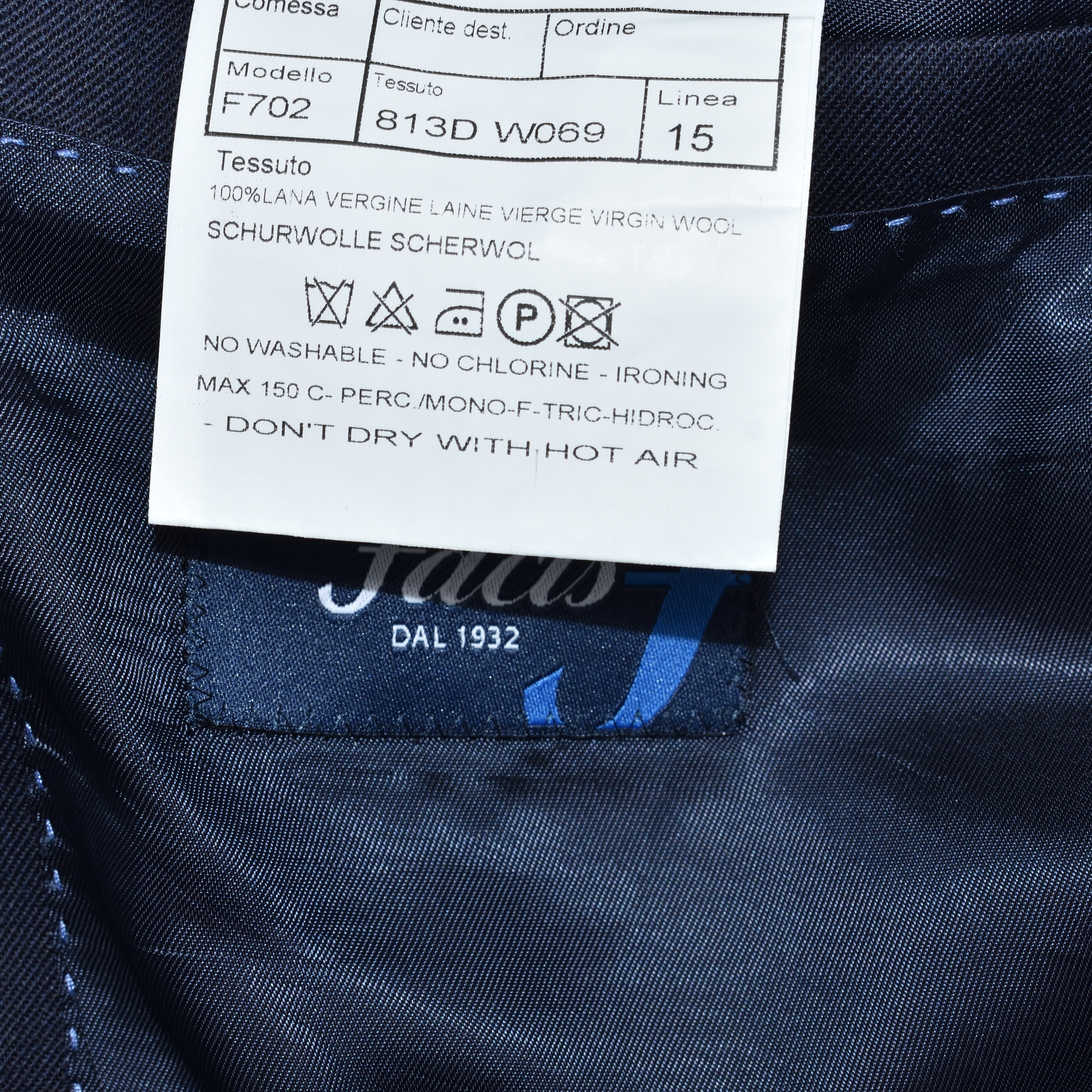 Navy Suit made of Virgin Wool (EU 52)