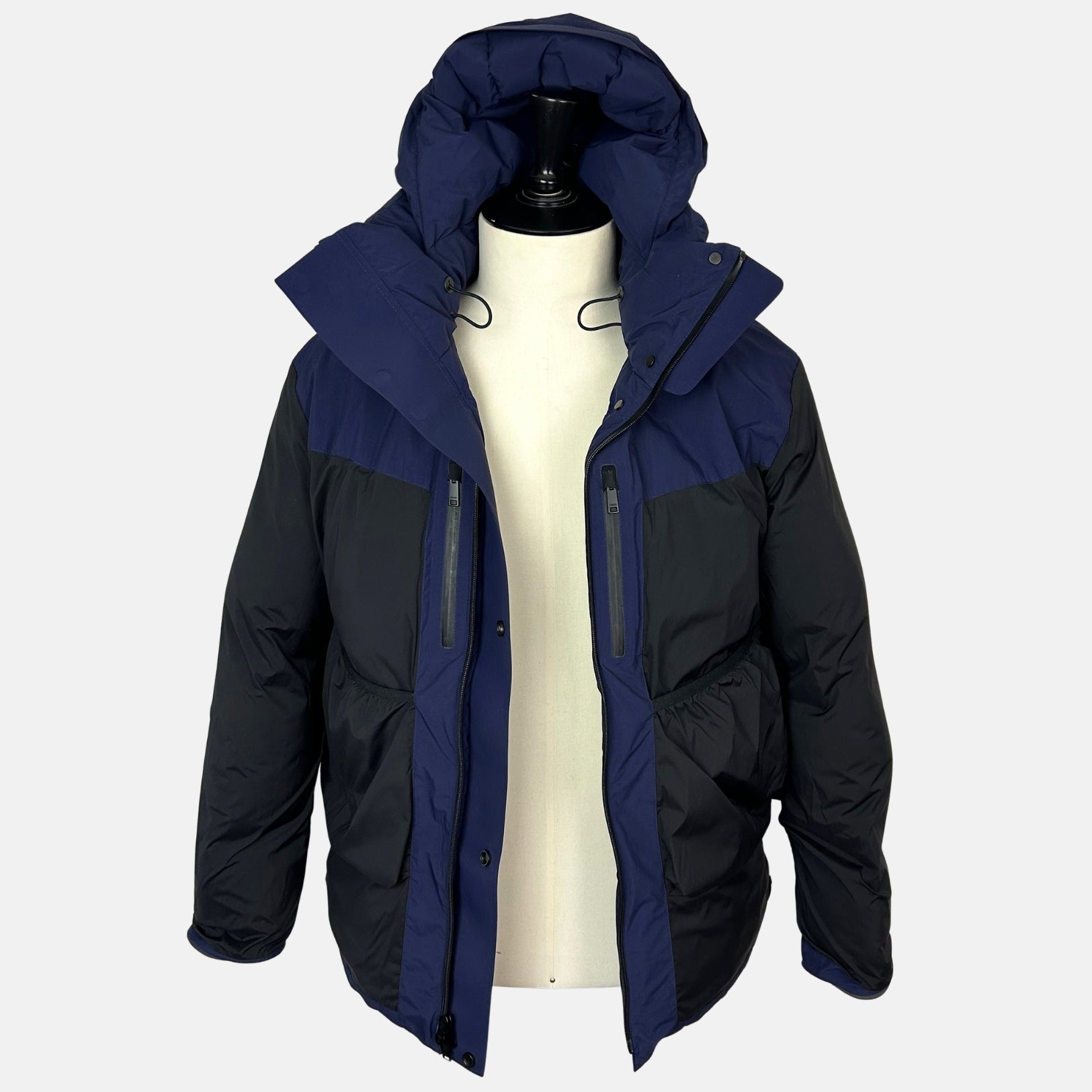 Navy Hooded Down Jacket made of Polyamide/Goose Down/Feathers (EU 48)