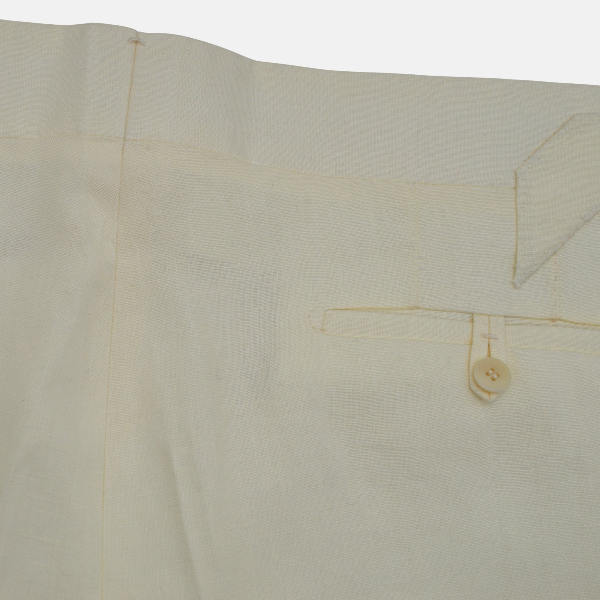 Offwhite Double-Pleated Trousers made of Linen (EU 46)