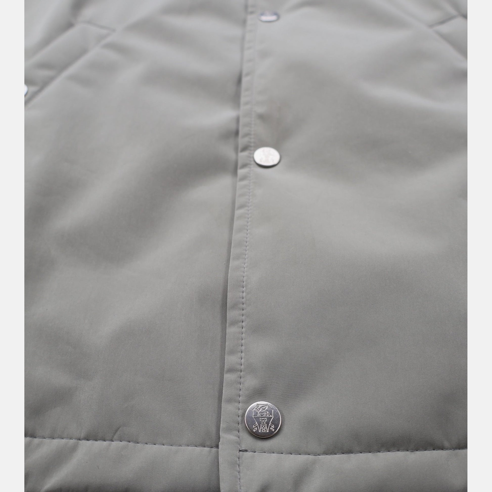 Brunello Cucinelli beige water-resistant snap-front vest, packable technical style