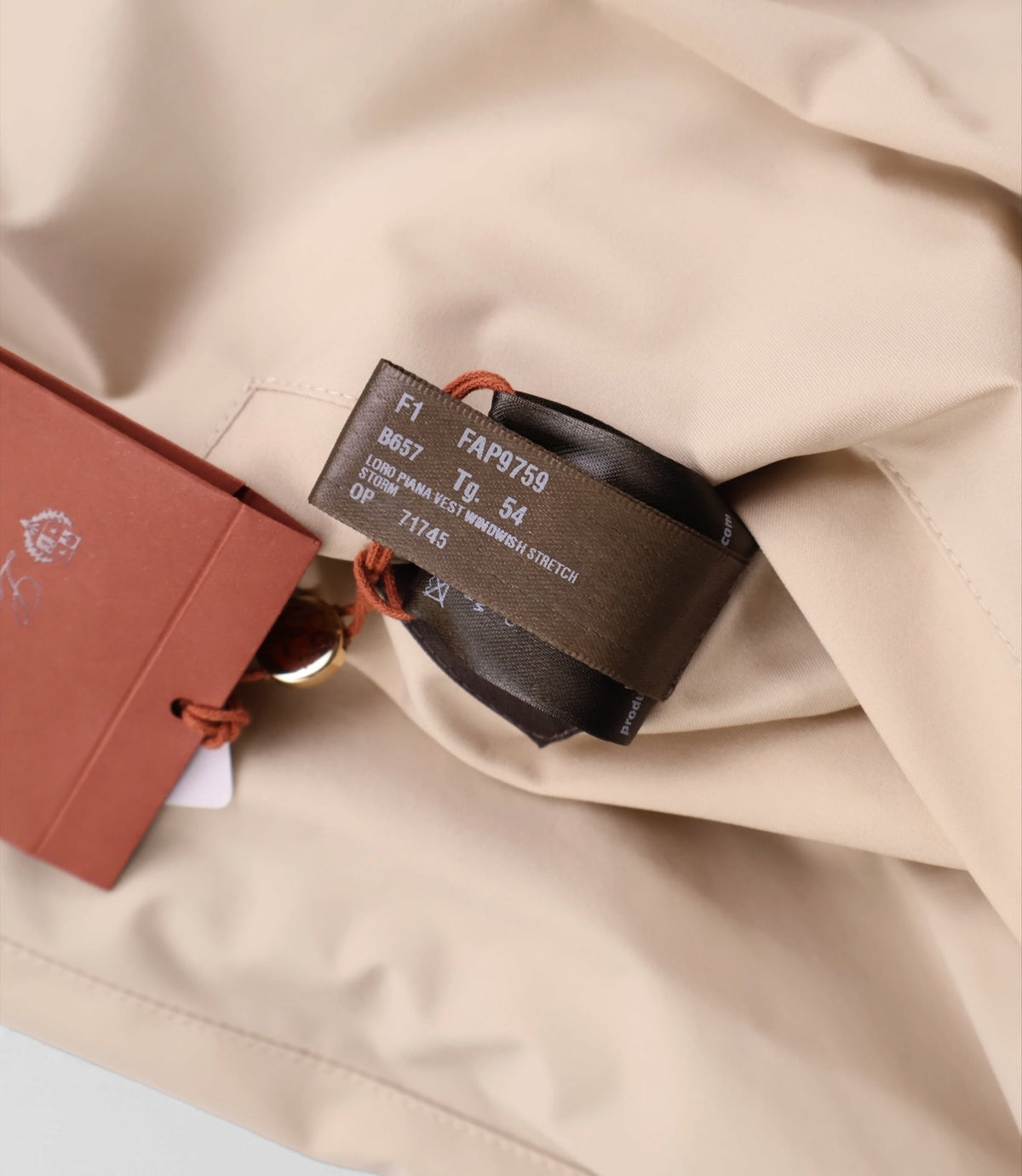 Sand Reversible WindWish Stretch Vest