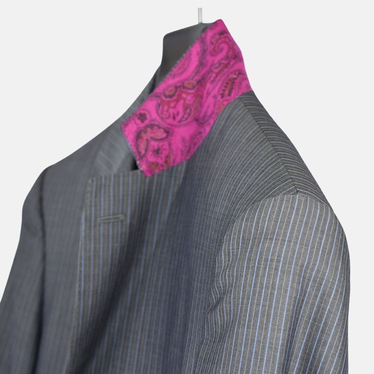 Gray/Light Blue Striped Suit made of Wool (EU 46)