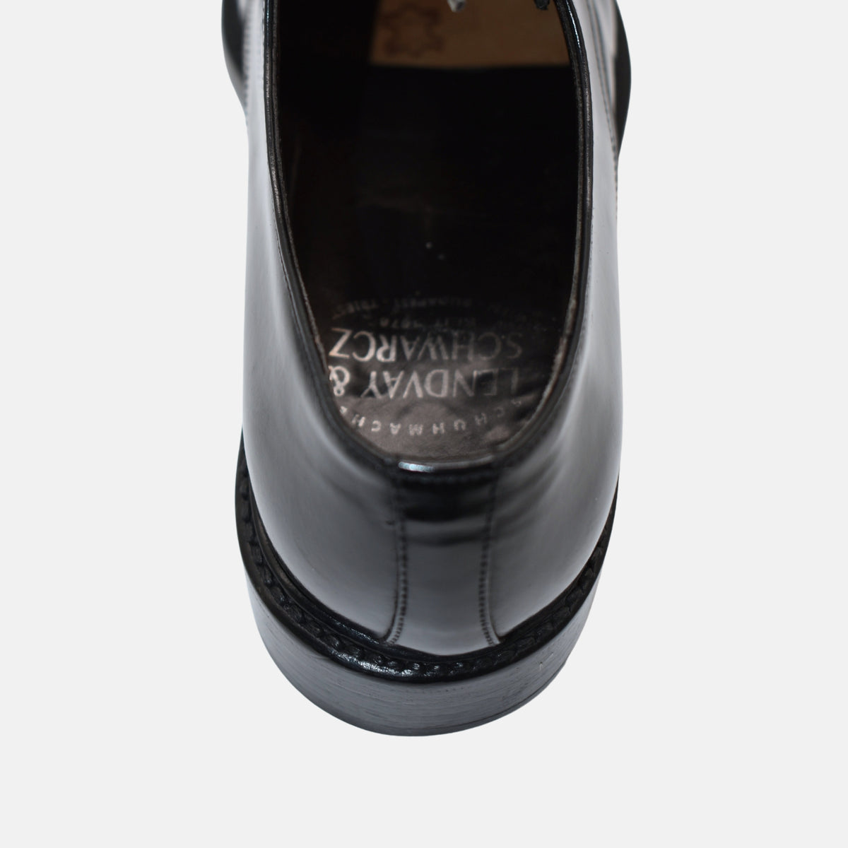 Black Shoes made of Leather (EU 43)