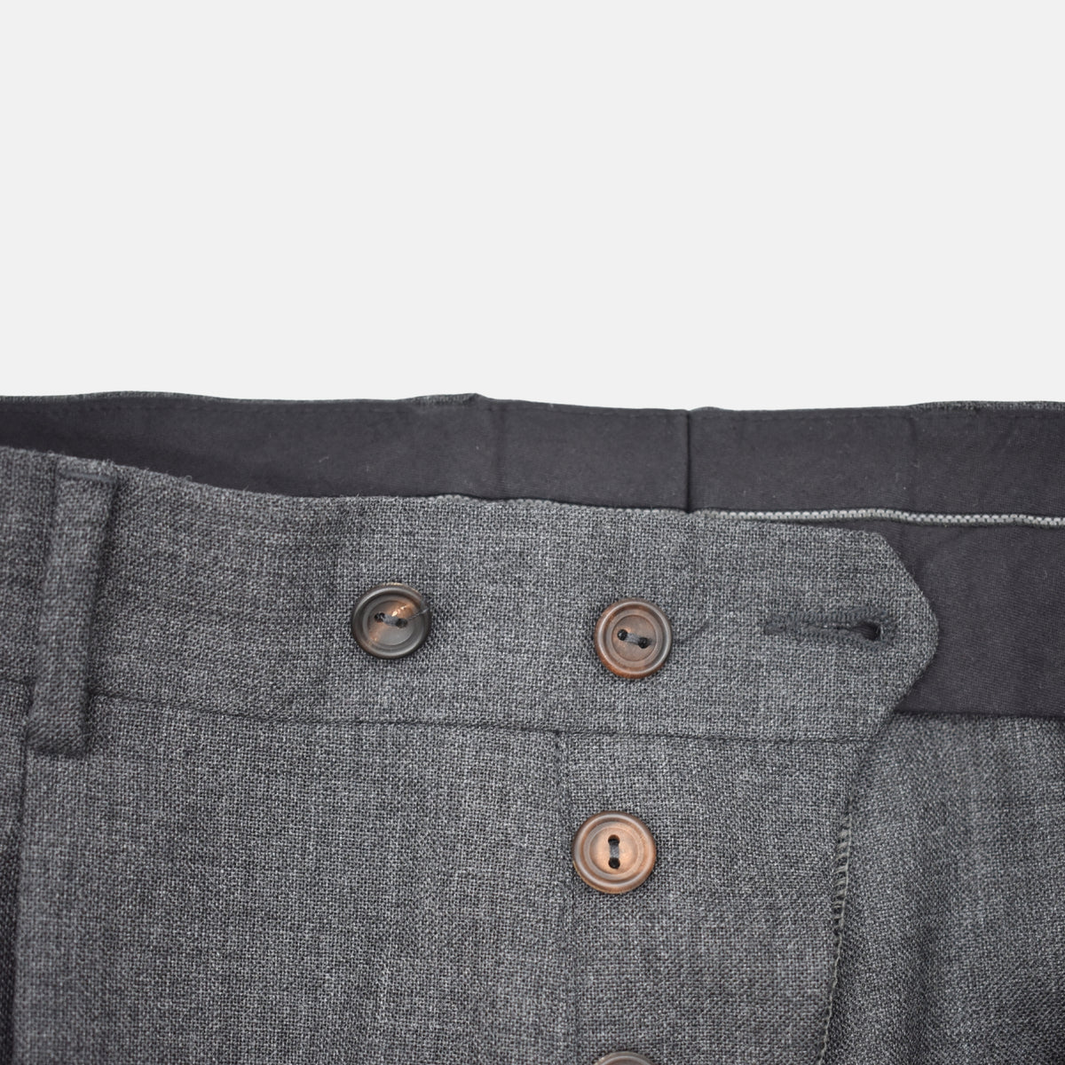 Gray Trousers made of Wool (EU 46)