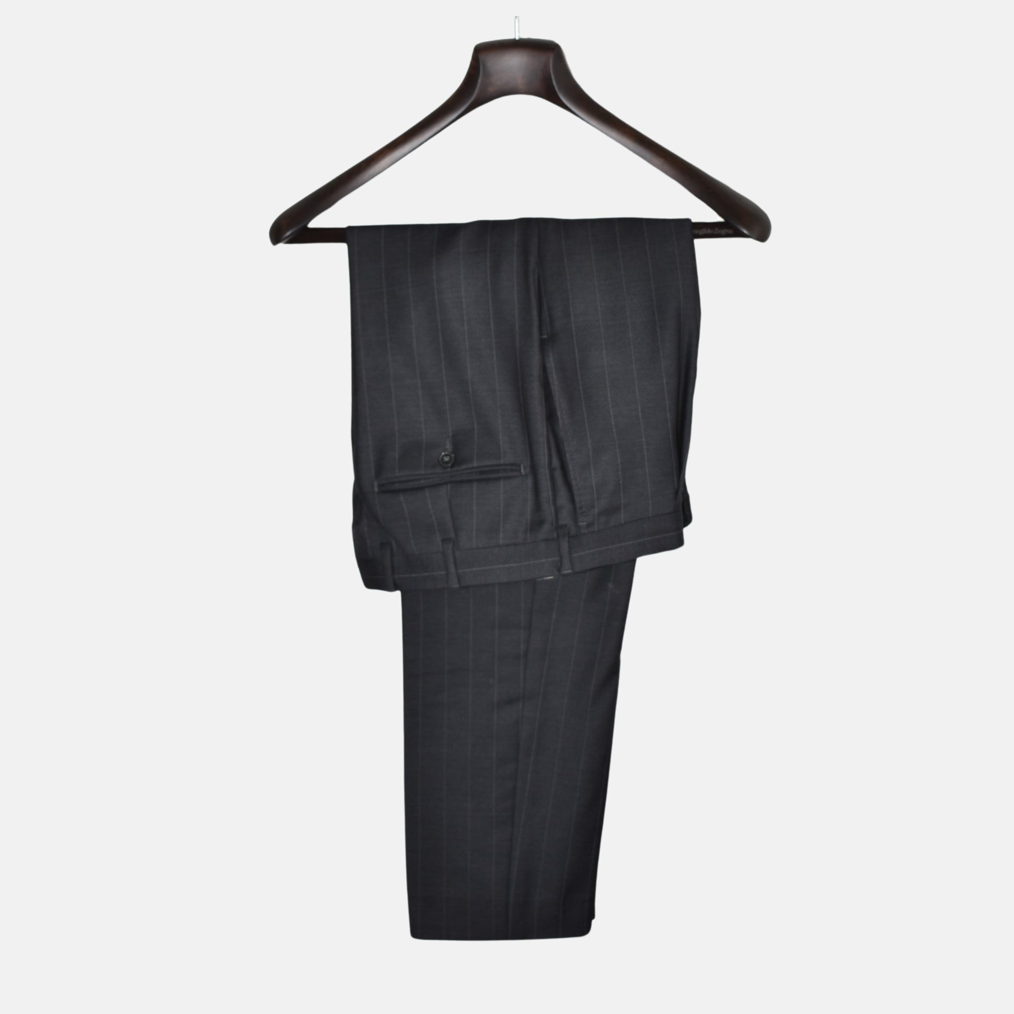 Charcoal Striped Suit made of Wool (EU 48)