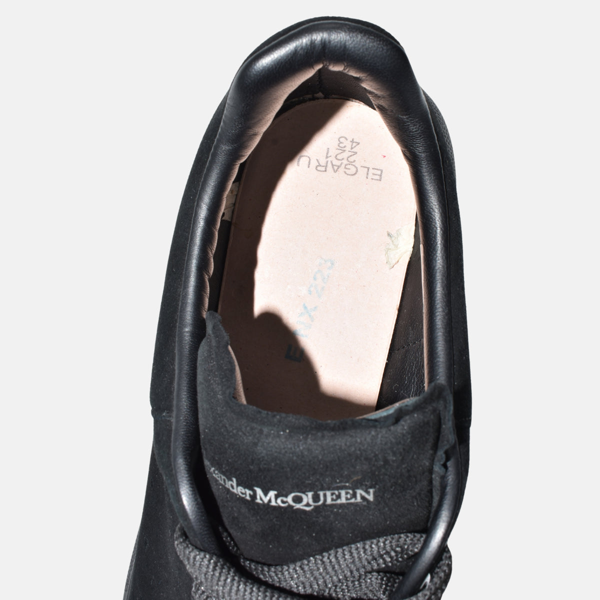 Black Shoes made of Suede (EU 43)