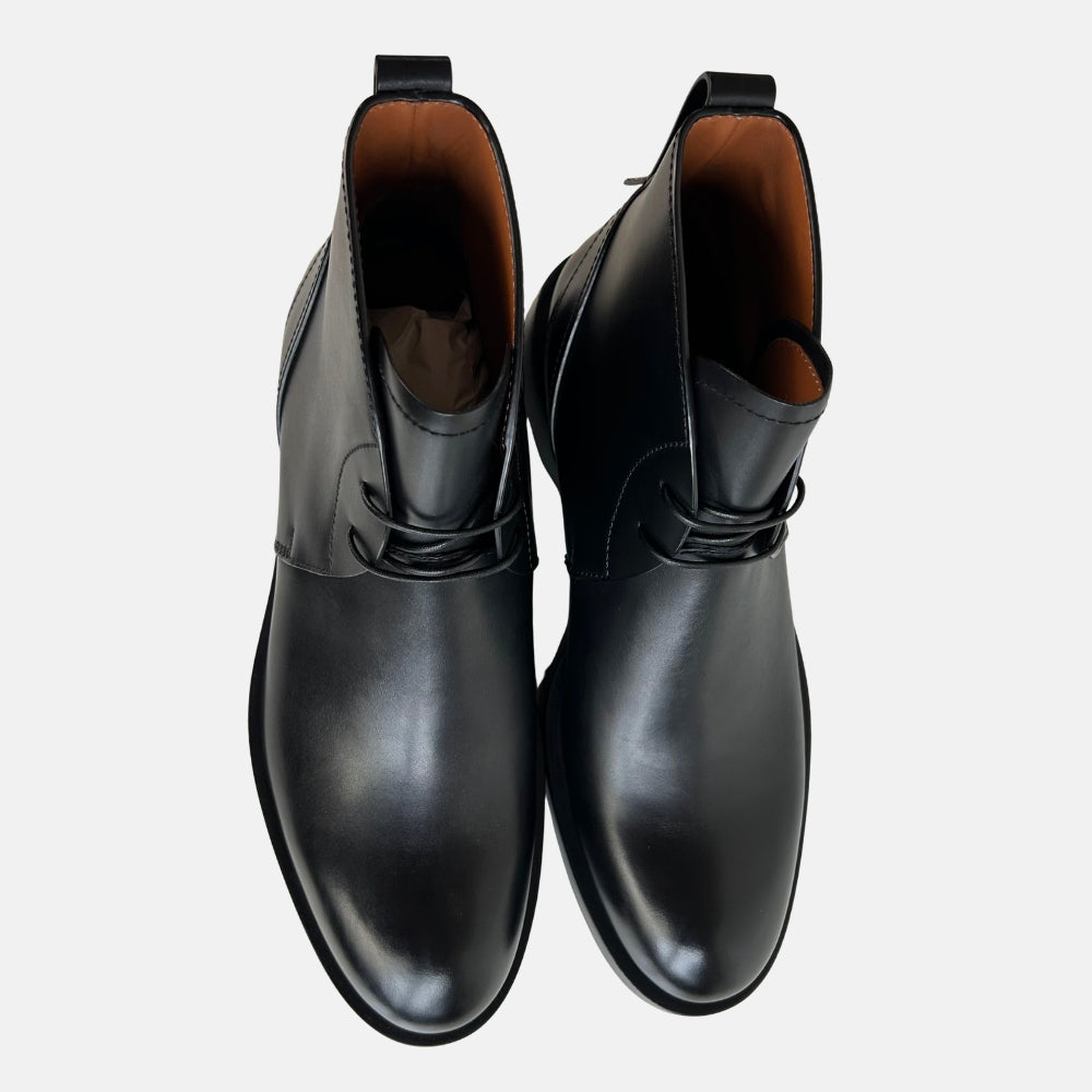 Black Ankle Boots made of Leather (EU 44)