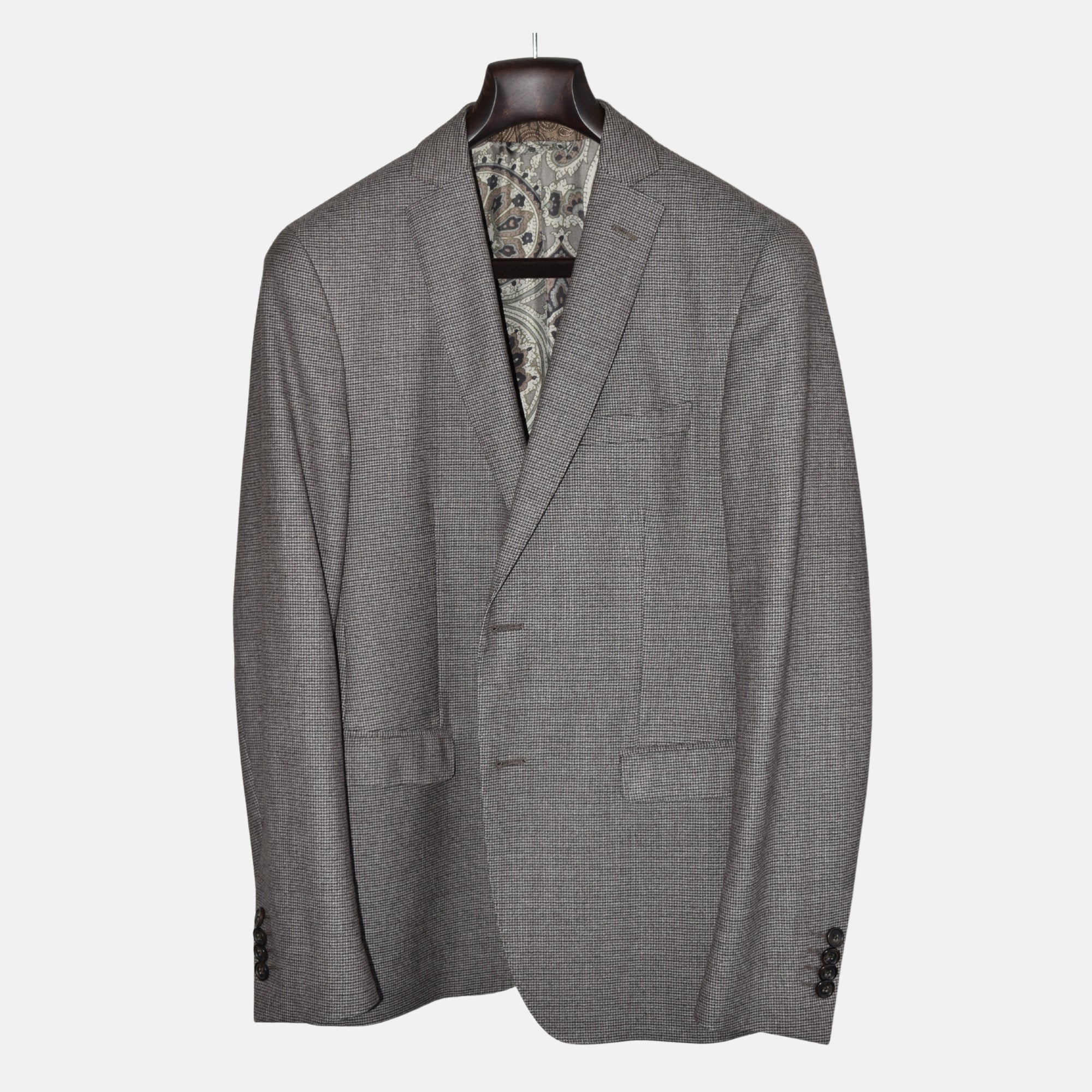 Brown-Gray Checkered Suit made of Wool ( EU 48)