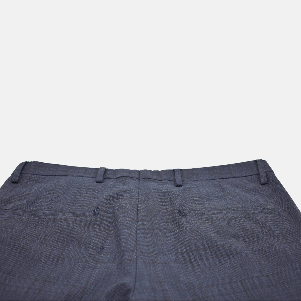 Dark Blue Checkered Double Breasted Suit made of Wool (EU 46)