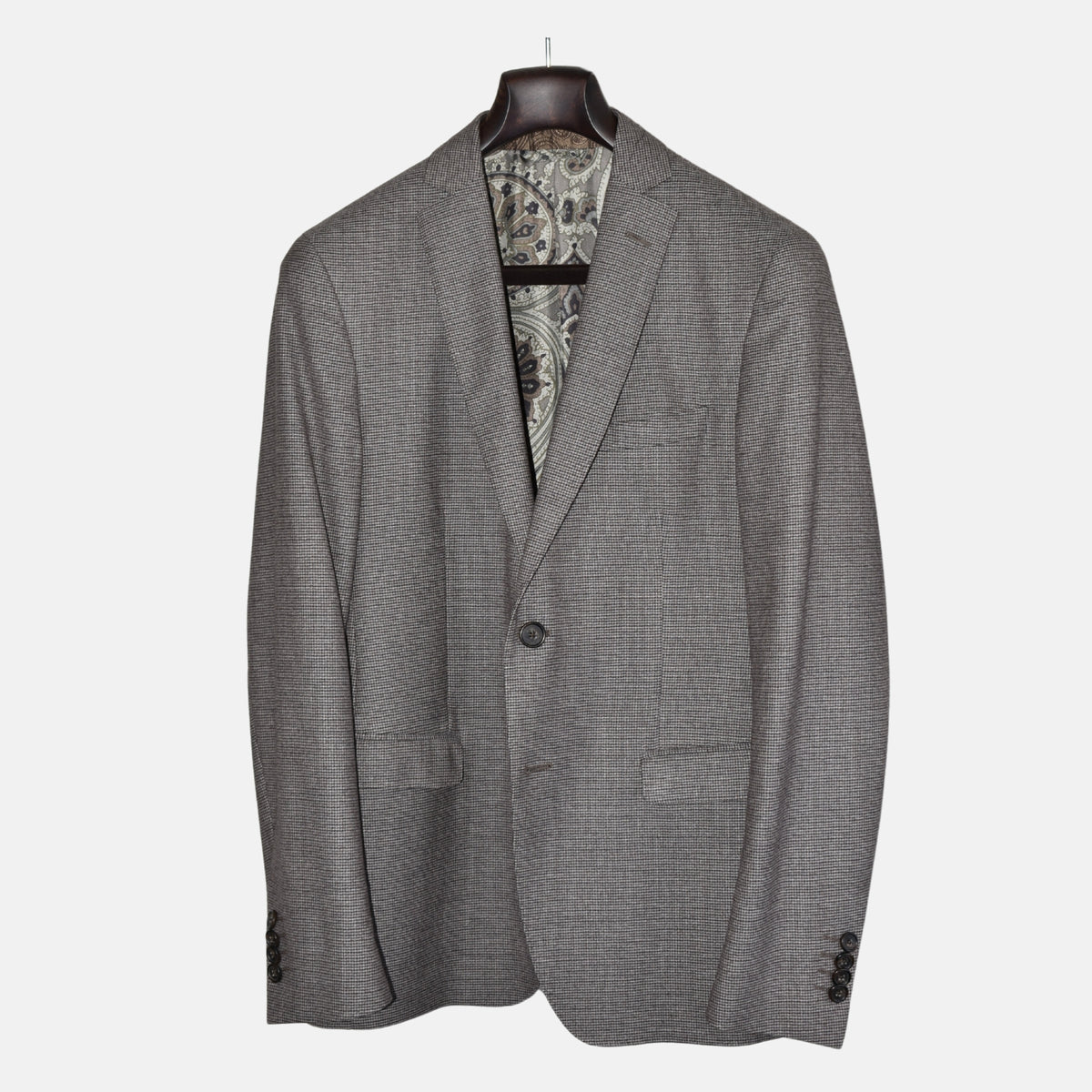 Brown-Gray Checkered Suit made of Wool ( EU 48)