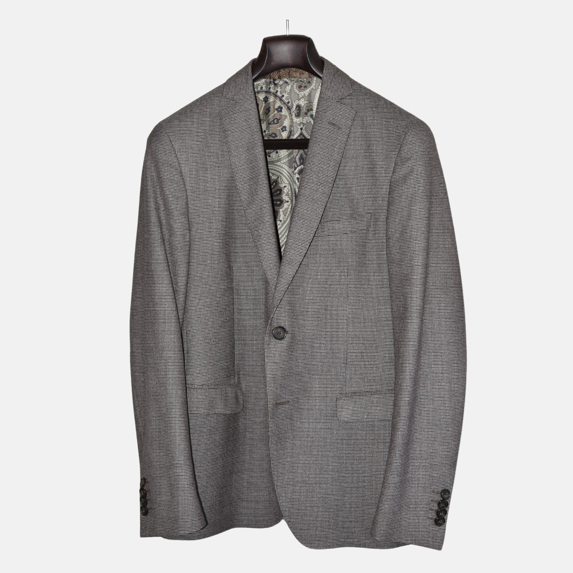 Brown-Gray Checkered Suit made of Wool ( EU 48)